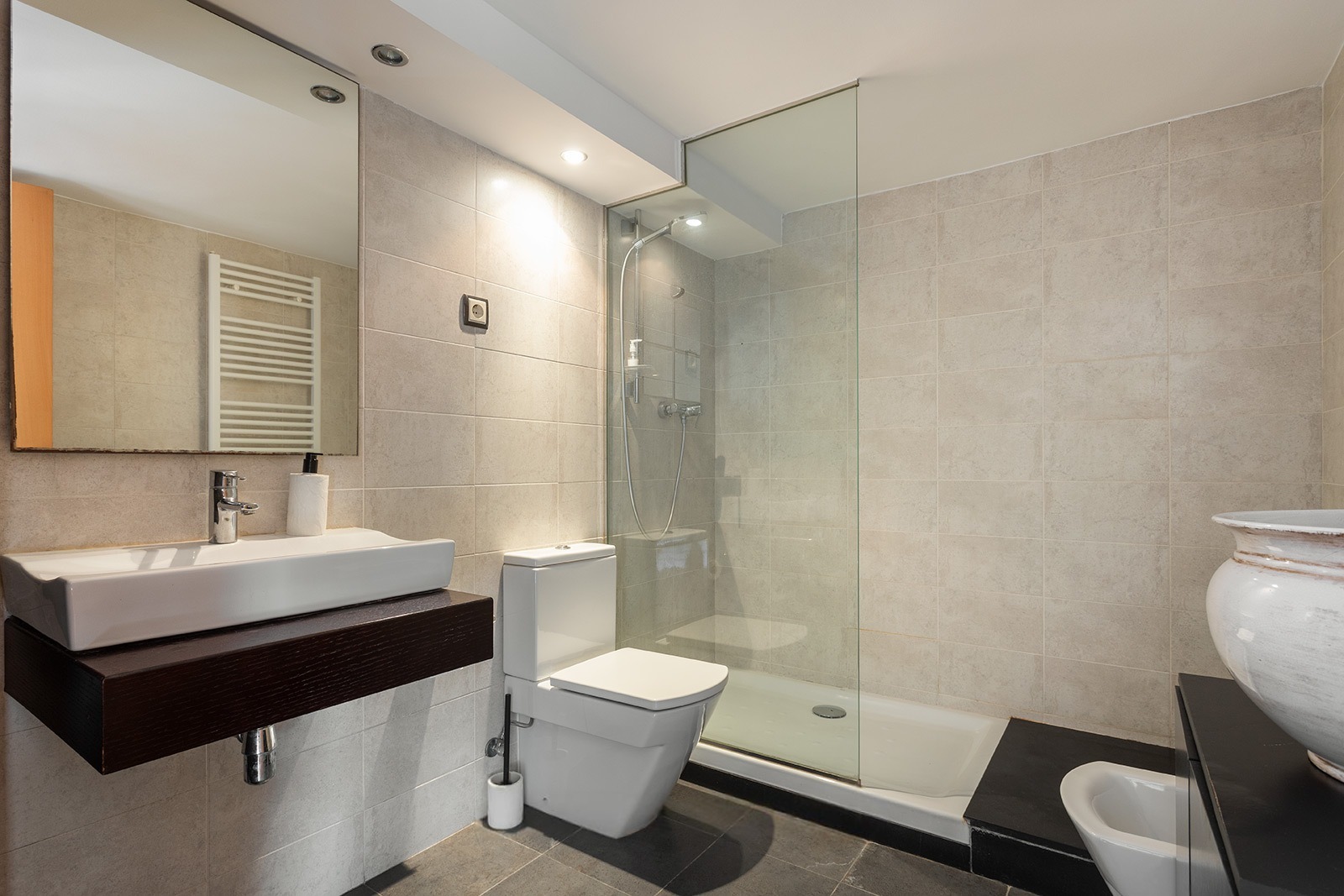 Wohnung in Barcelona, Spanien 3 Schlafzimmer,  Nr. 140949