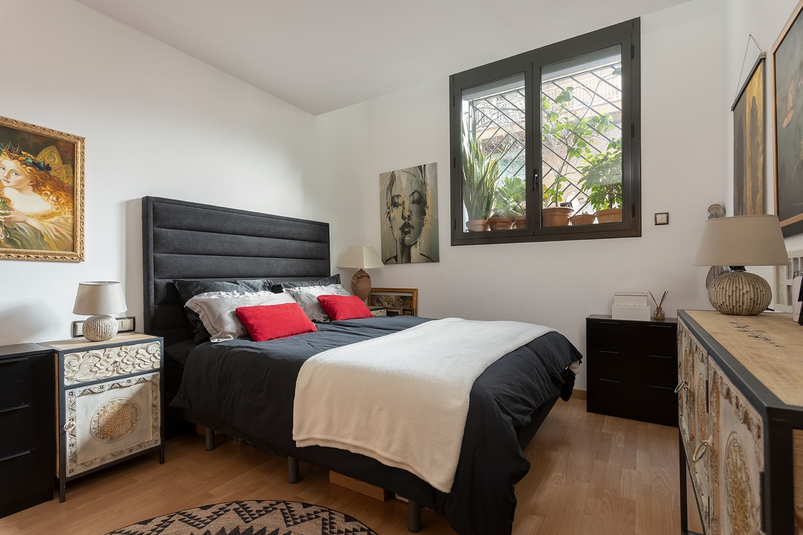 Wohnung in Barcelona, Spanien 3 Schlafzimmer,  Nr. 140949