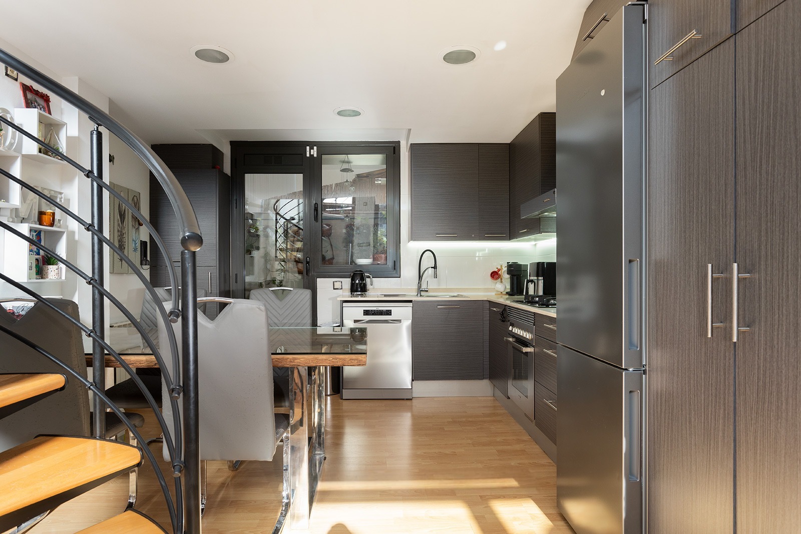Wohnung in Barcelona, Spanien 3 Schlafzimmer,  Nr. 140949