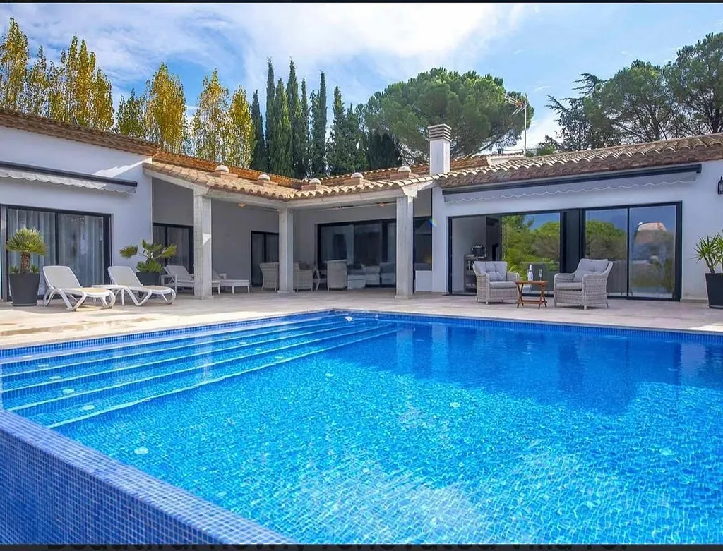 House in Santa Cristina d'Aro, Girona, Spanien 4 Schlafzimmer,  Nr. 140947
