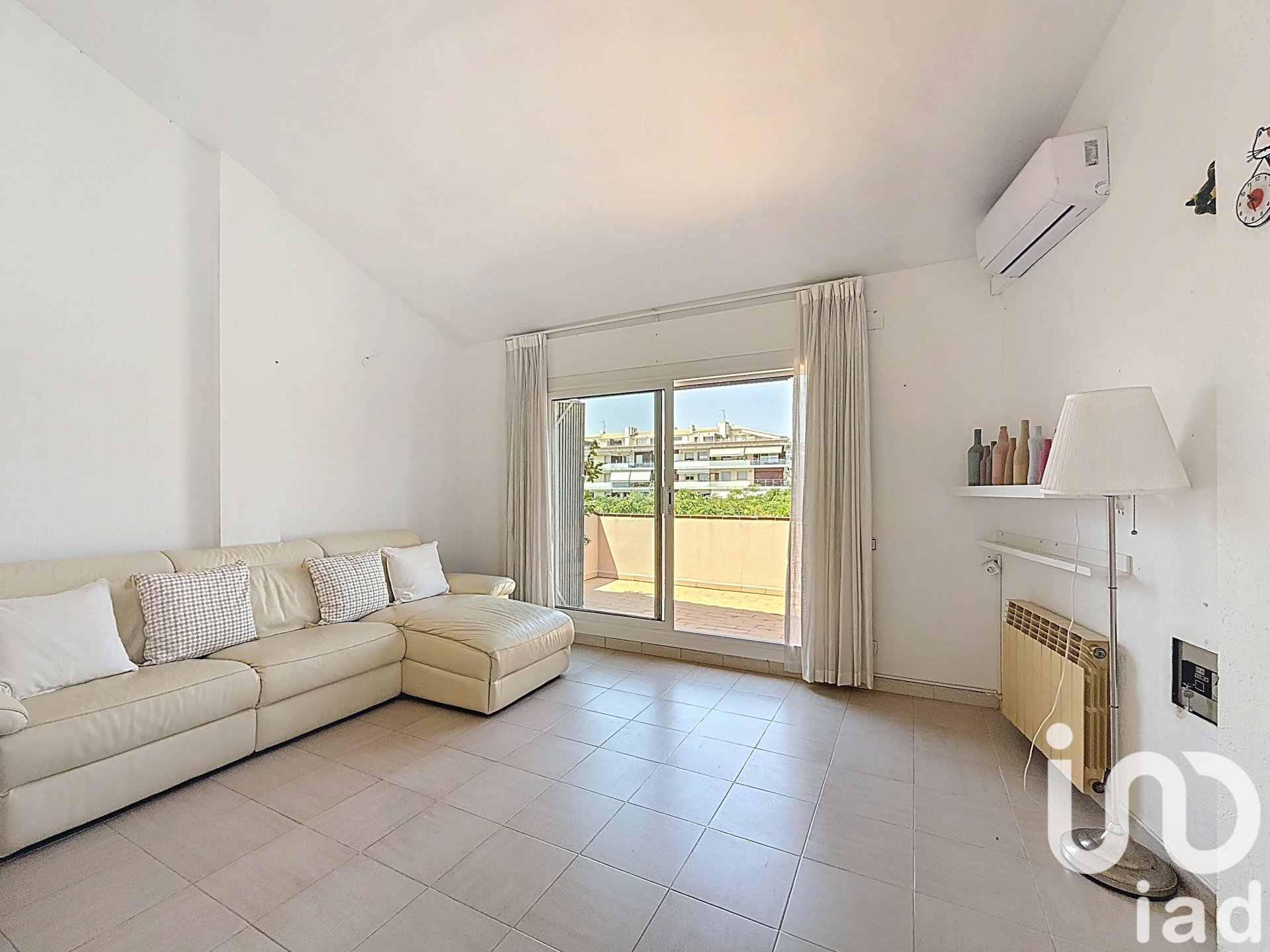 Rindu māja El Masnou, Barcelona, Spānijā 5 istabas, 276 m2 Nr. 153224