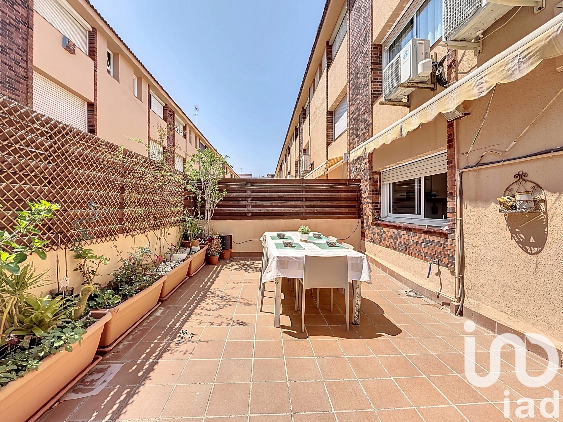 Rindu māja El Masnou, Barcelona, Spānijā 5 istabas, 276 m2 Nr. 153224