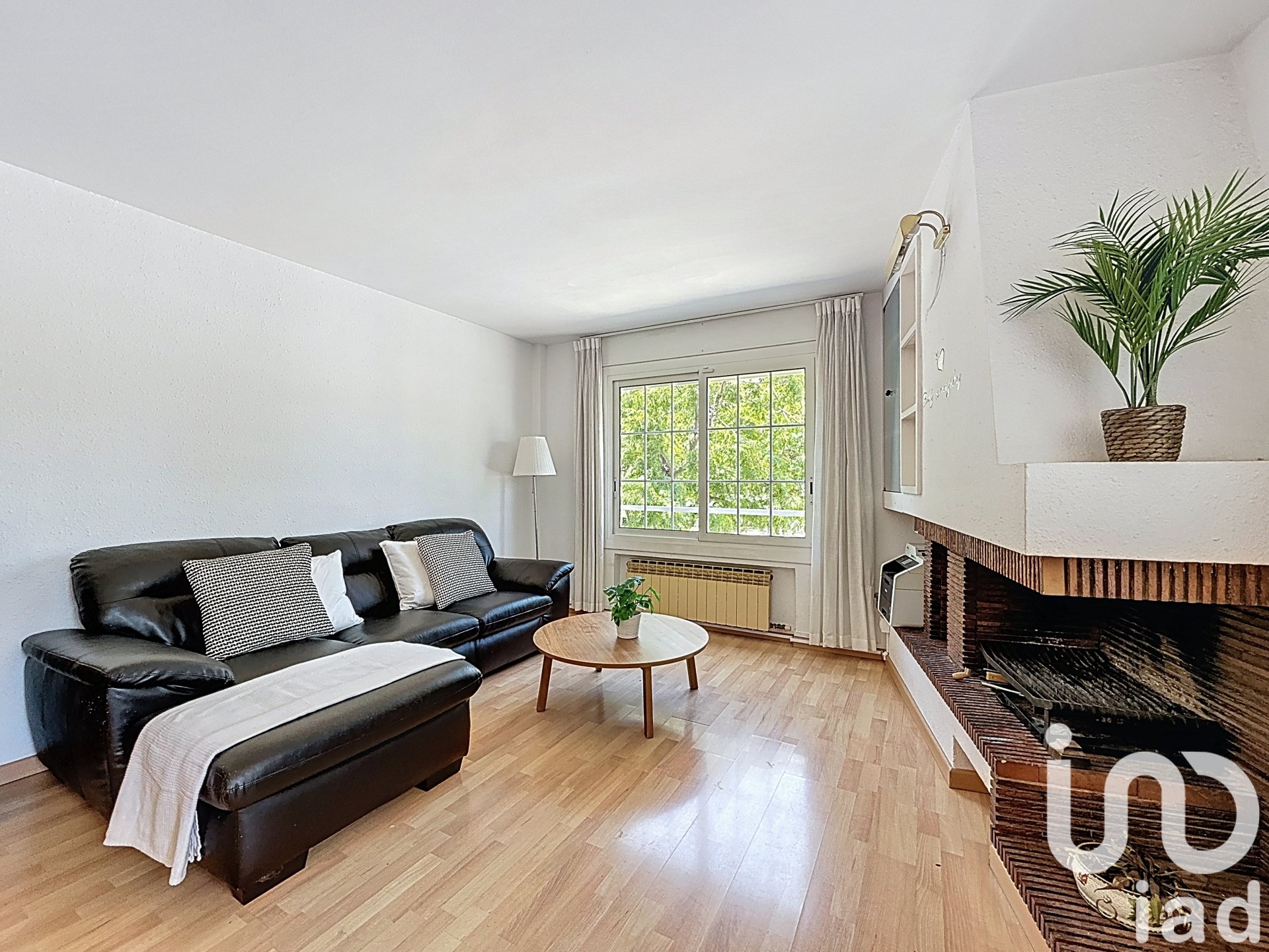 Rindu māja El Masnou, Barcelona, Spānijā 5 istabas, 276 m2 Nr. 153224