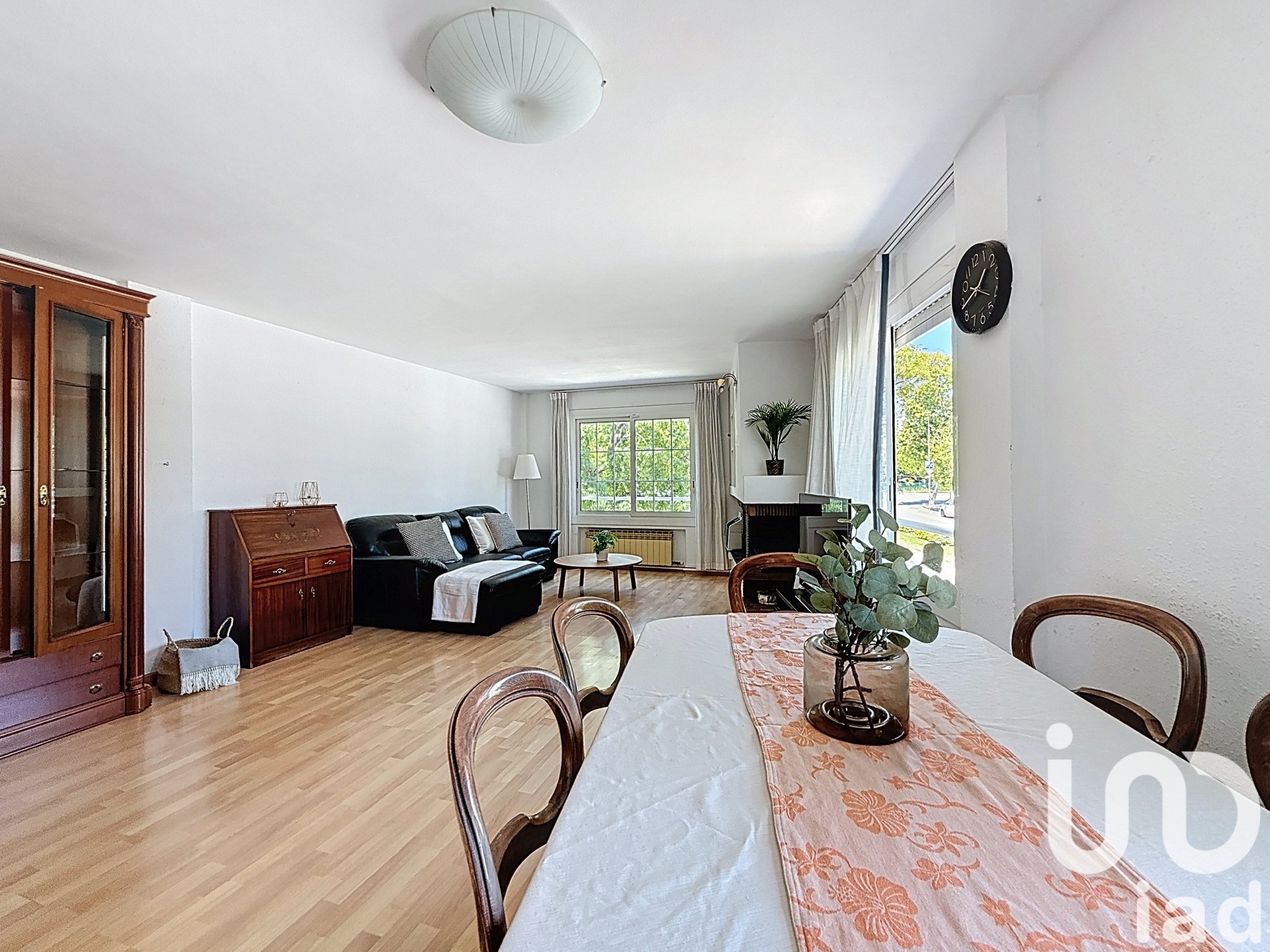 Rindu māja El Masnou, Barcelona, Spānijā 5 istabas, 276 m2 Nr. 153224