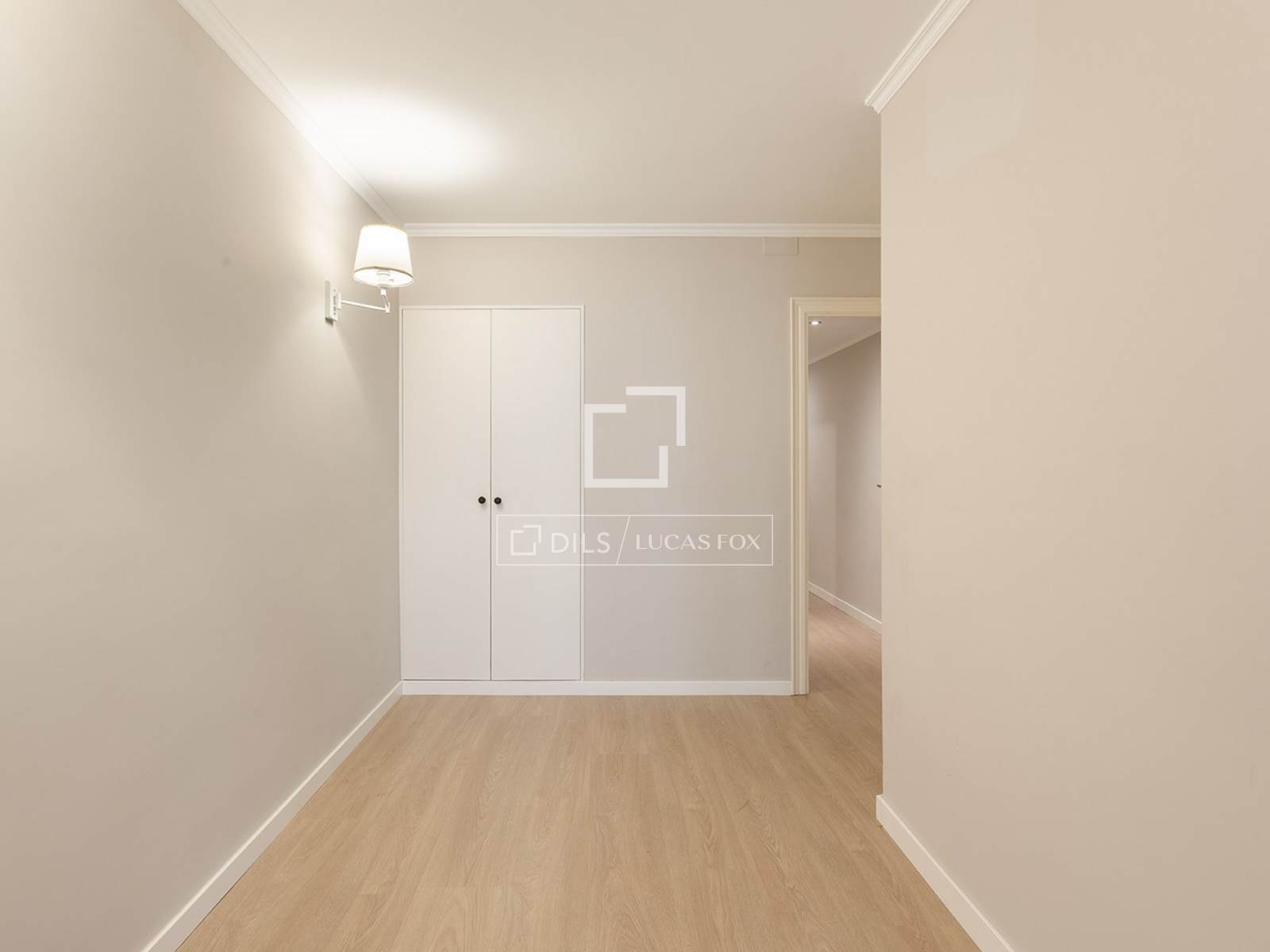 Apartment in Barcelona, Spain 4 bedrooms, 130 sq.m. No. 150558