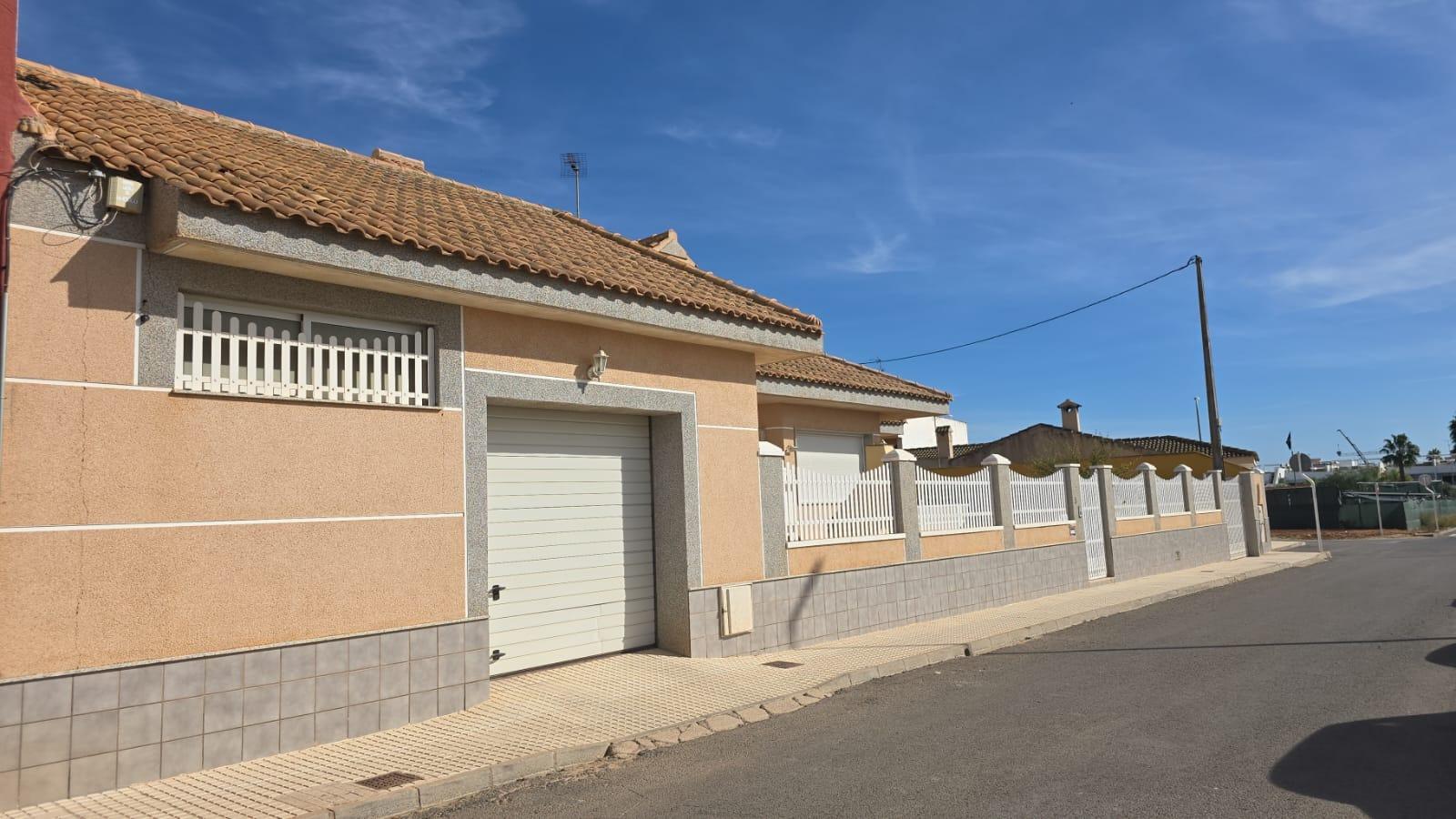 Villa in Pilar de la Horadada, Alicante, Spanien 4 Schlafzimmer, 368 m2 Nr. 144630