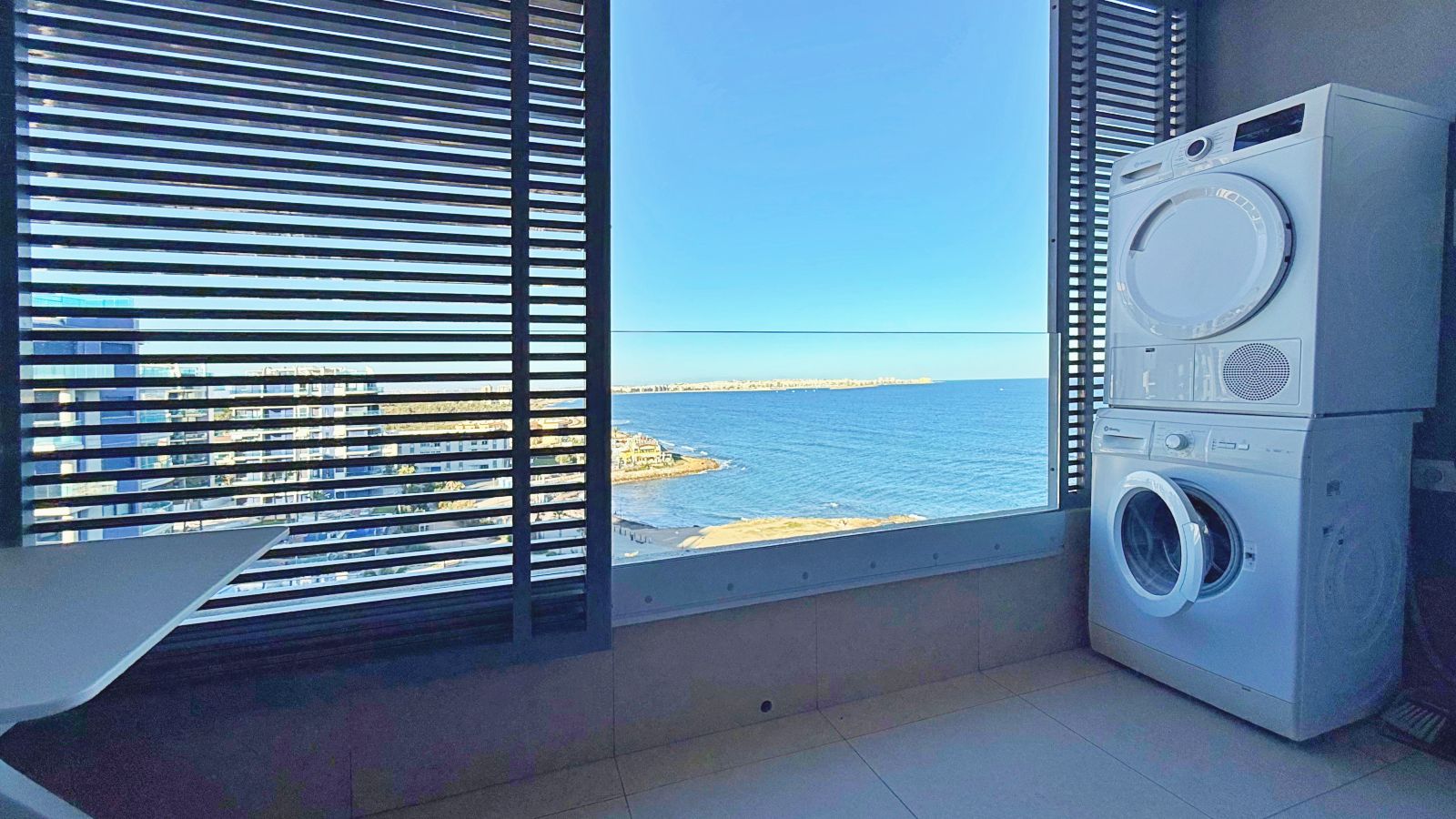Lägenhet i Torrevieja, Alicante, Spanien 3 sovrum, 139 kvm. Nr. 144625