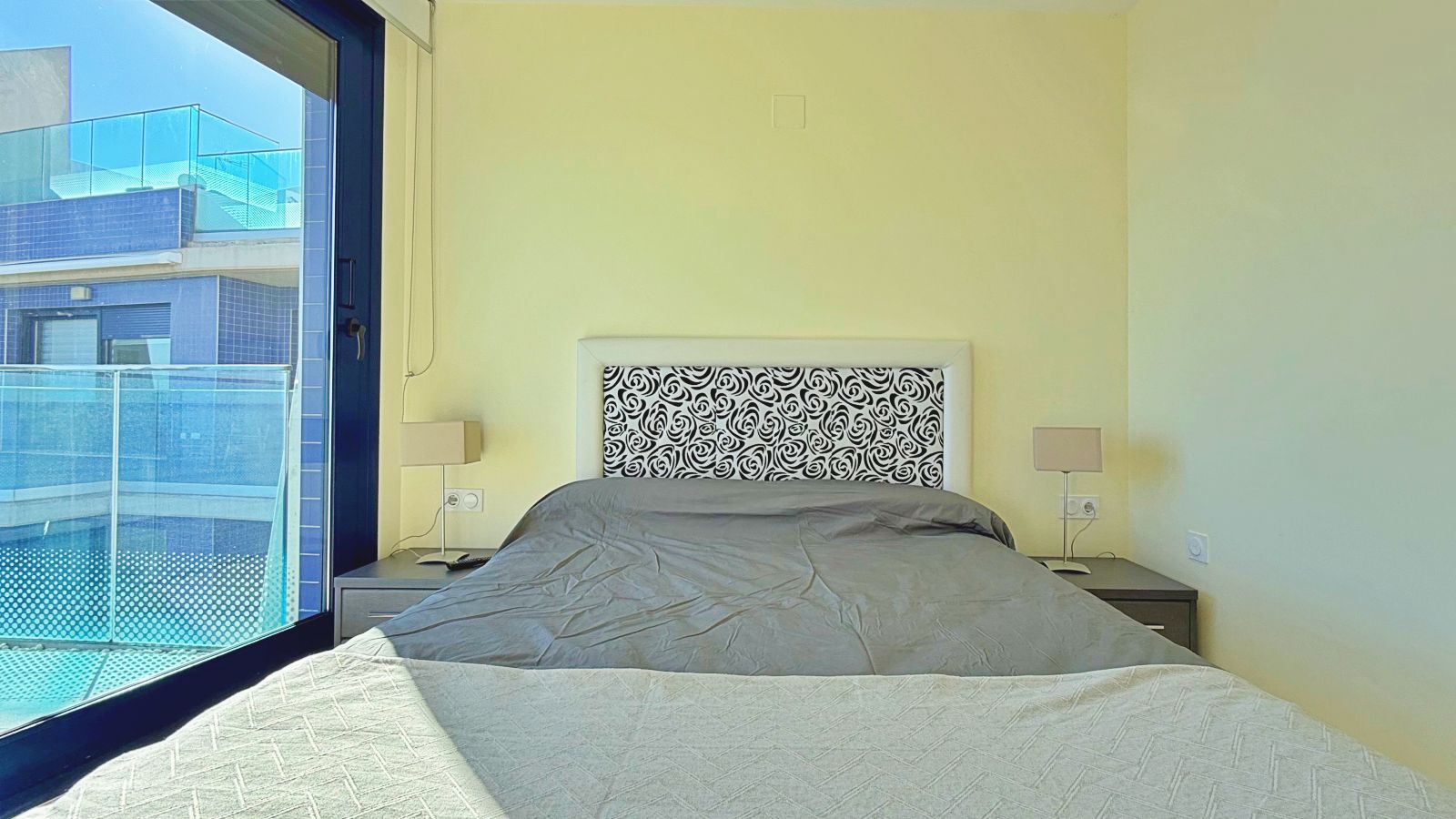 Apartment in Torrevieja, Alicante, Spain 2 bedrooms, 175 sq.m. No. 144626