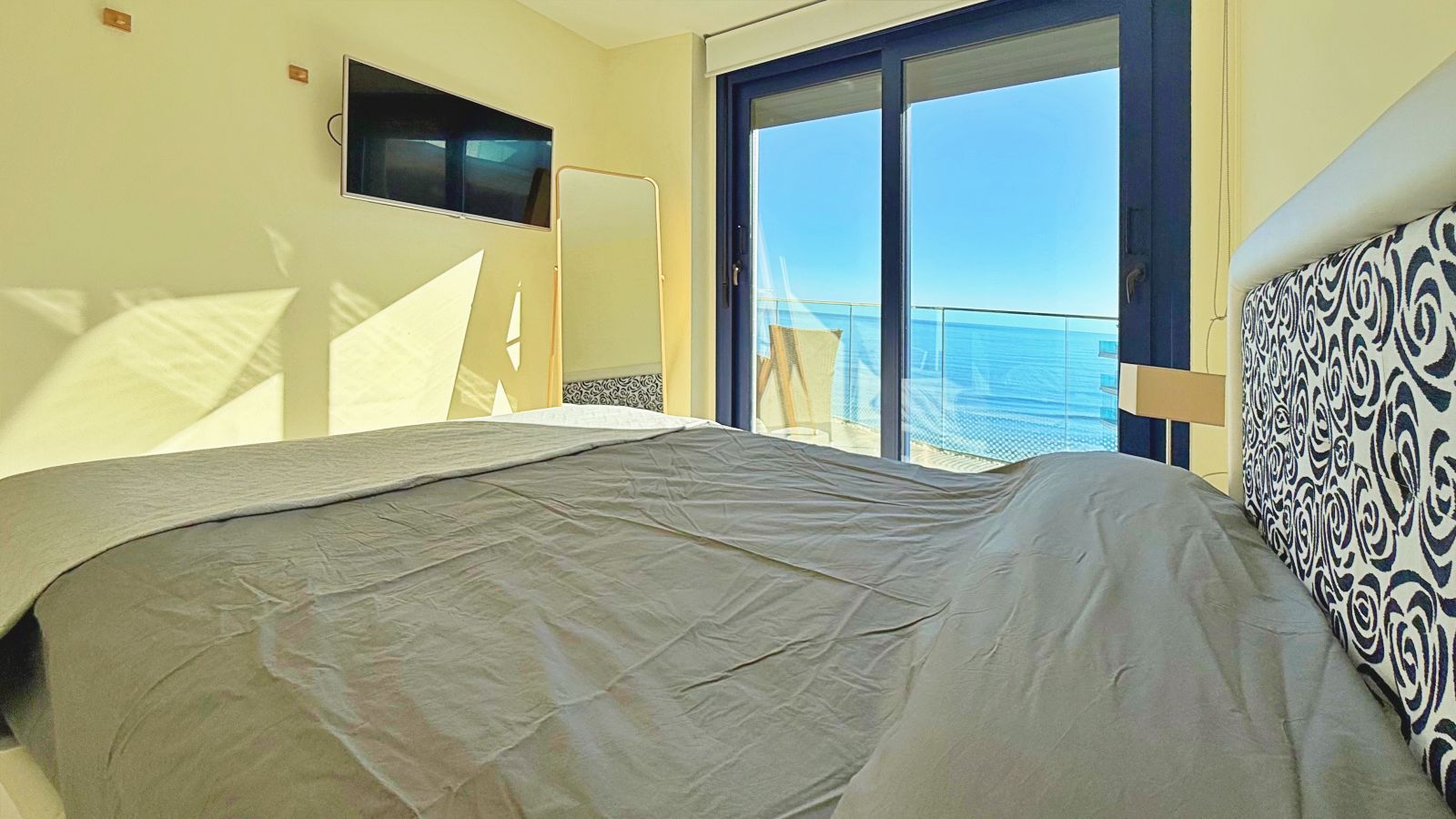 Apartment in Torrevieja, Alicante, Spain 2 bedrooms, 175 sq.m. No. 144626