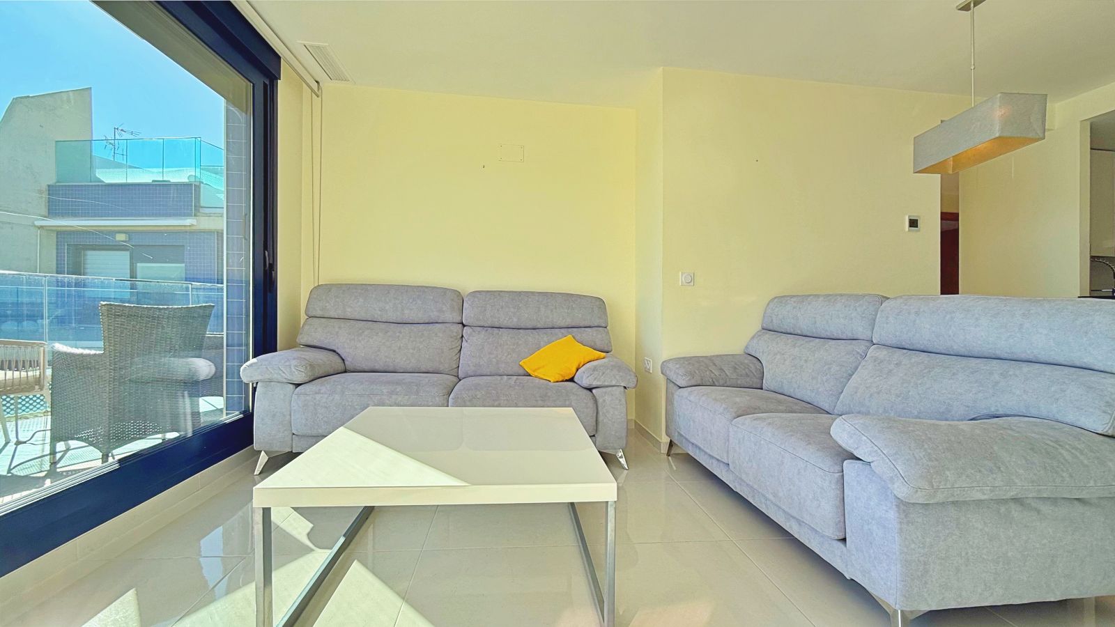 Apartment in Torrevieja, Alicante, Spain 2 bedrooms, 175 sq.m. No. 144626