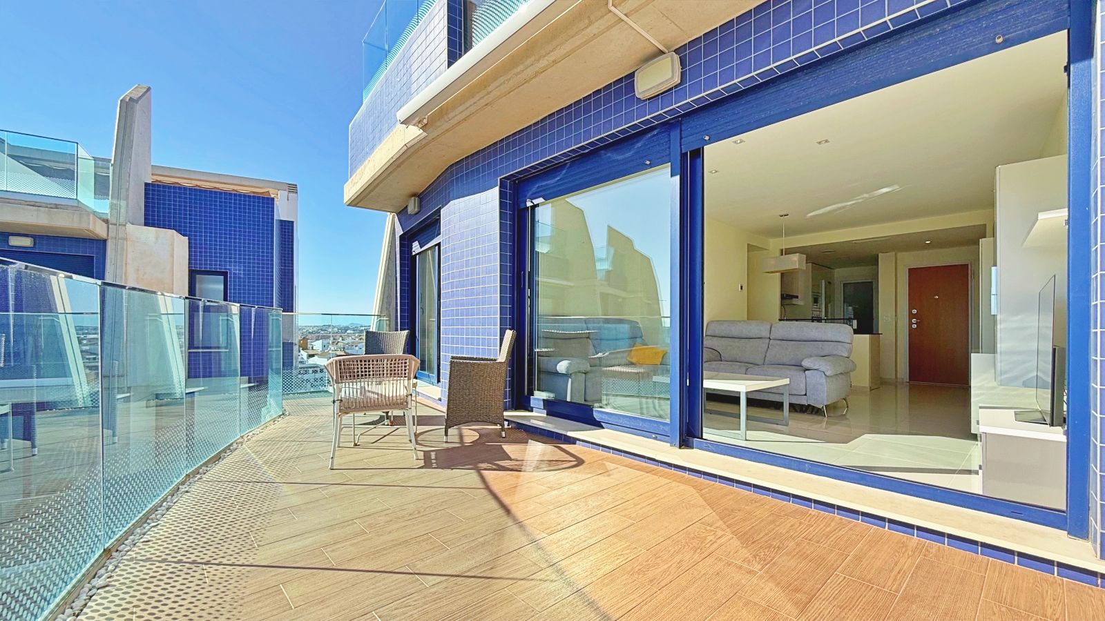 Apartment in Torrevieja, Alicante, Spain 2 bedrooms, 175 sq.m. No. 144626