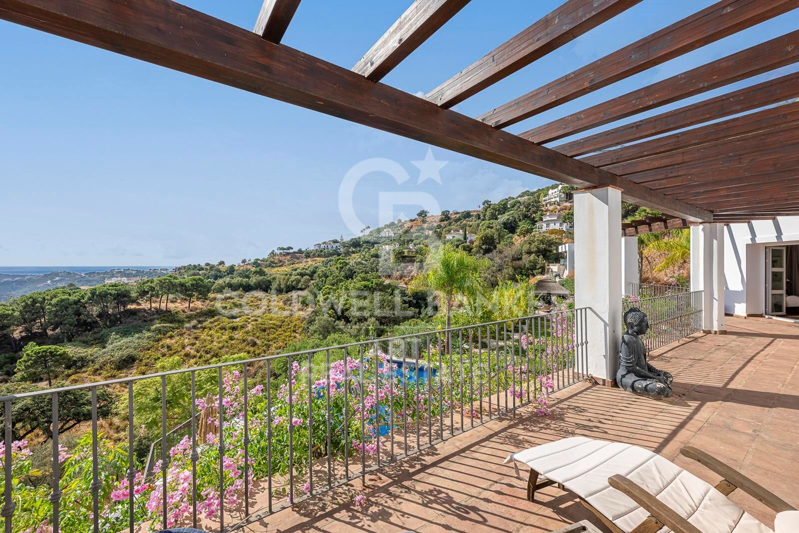 Hus i Benahavis, Malaga, Spanien 5 sovrum, 527 kvm. Nr. 157496