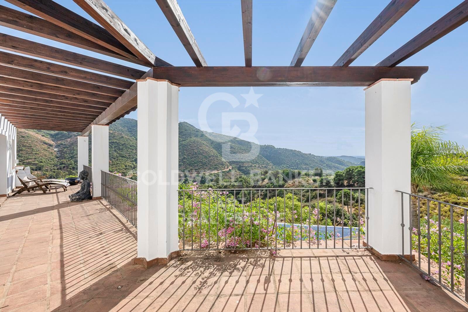 Hus i Benahavis, Malaga, Spanien 5 sovrum, 527 kvm. Nr. 157496