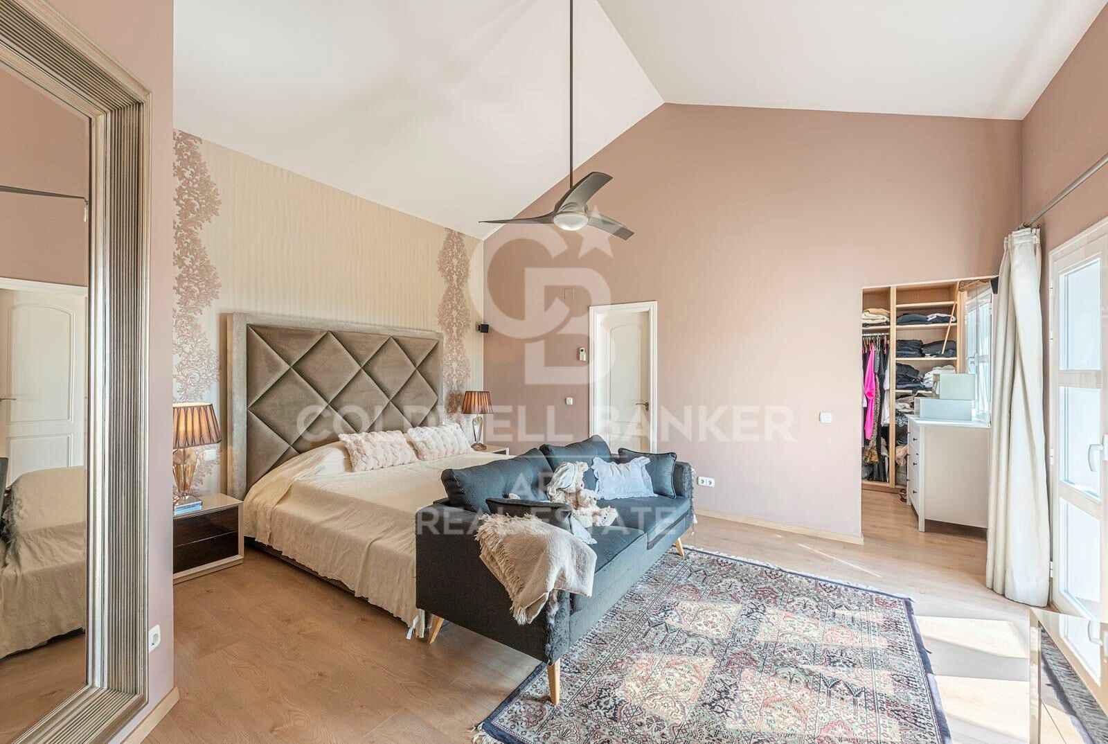 Hus i Benahavis, Malaga, Spanien 5 sovrum, 527 kvm. Nr. 157496