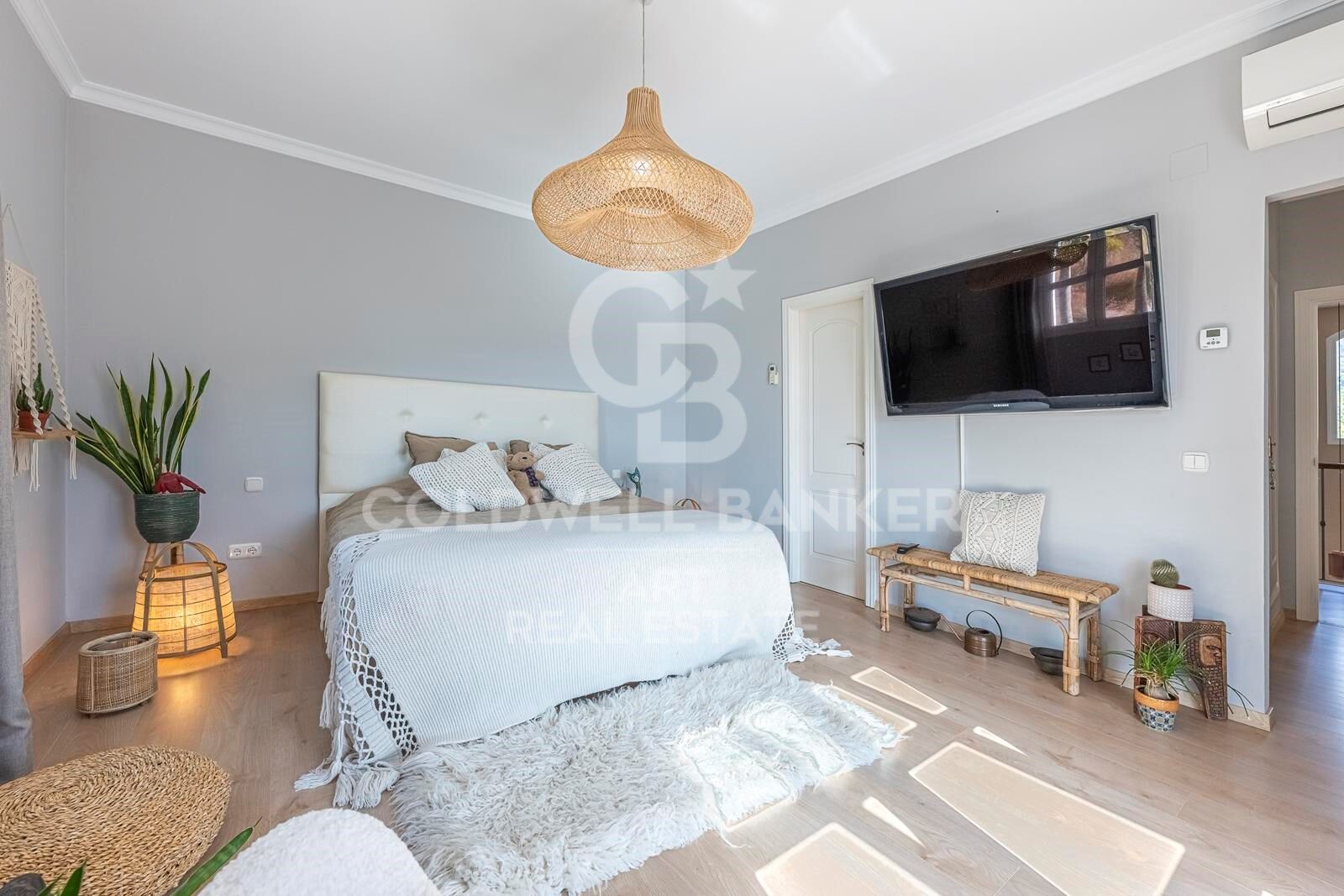 Hus i Benahavis, Malaga, Spanien 5 sovrum, 527 kvm. Nr. 157496