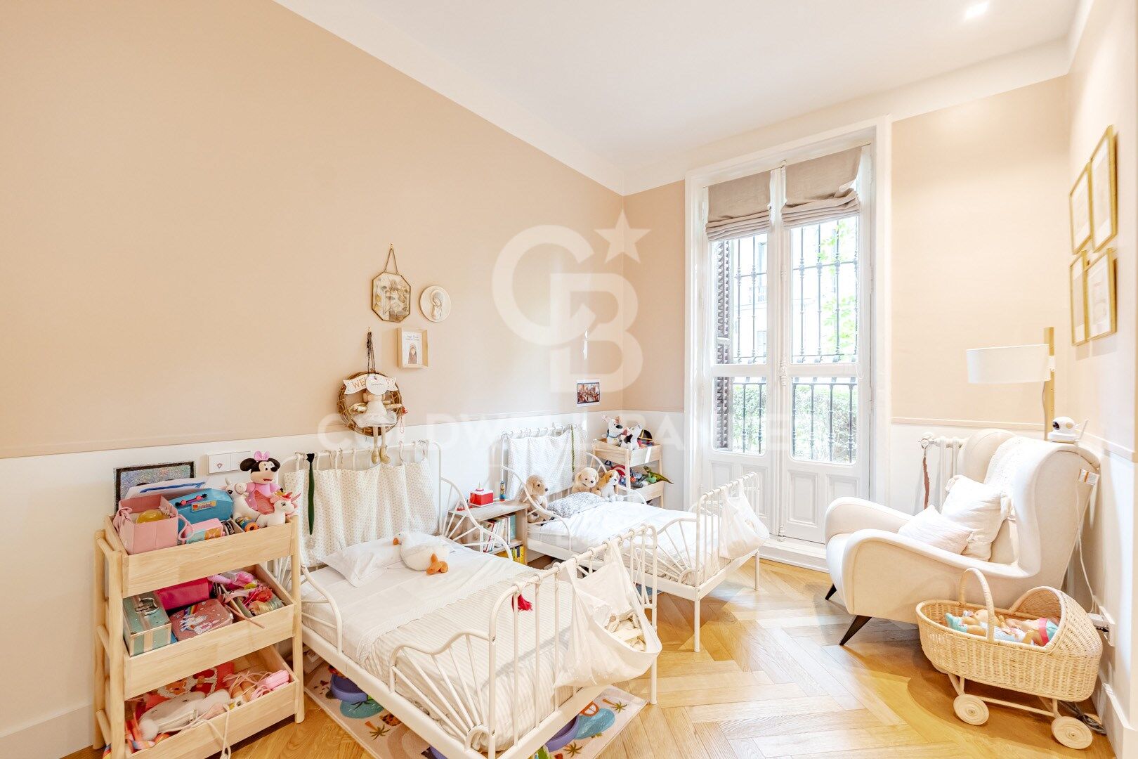 Dzīvoklis Madrid, Spānijā 4 istabas, 380 m2 Nr. 157498