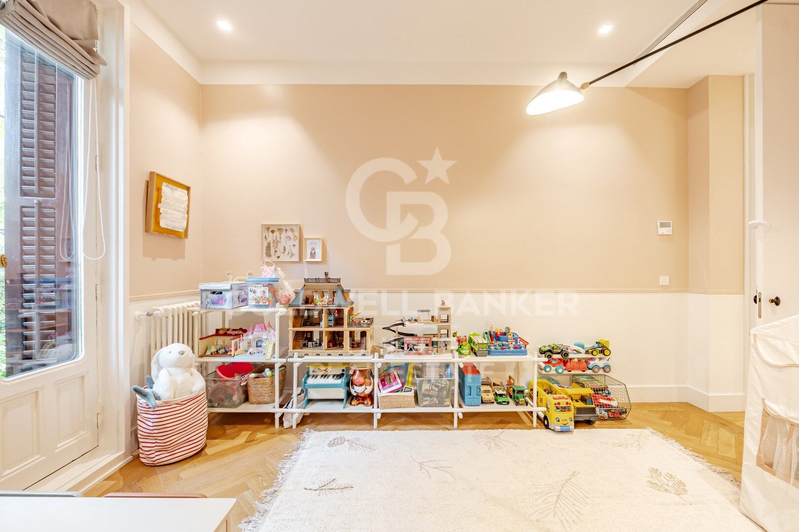 Dzīvoklis Madrid, Spānijā 4 istabas, 380 m2 Nr. 157498