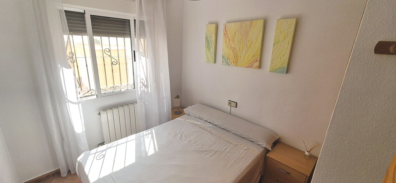 Townhouse à Torrevieja, Alicante, Espagne 6 chambres, 136 m2 No. 190066