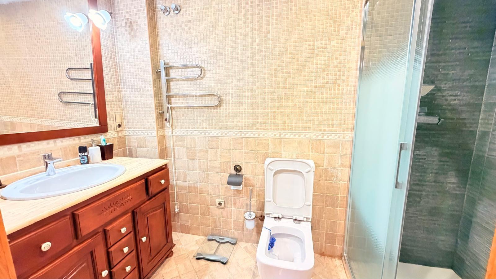 Appartamento a Torrevieja, Alicante, Spagna 3 camere da letto, 112 mq. N° 196993