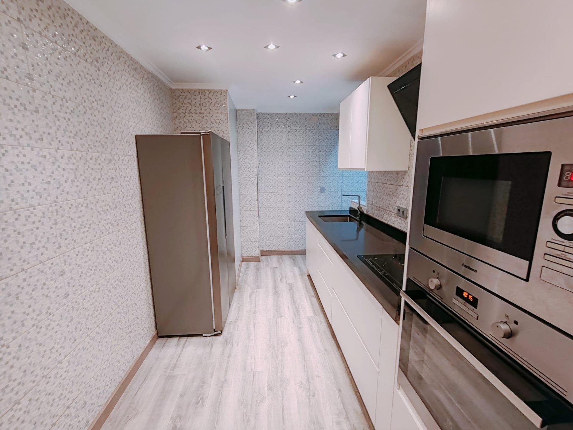 Appartamento a Torrevieja, Alicante, Spagna 3 camere da letto, 112 mq. N° 196993