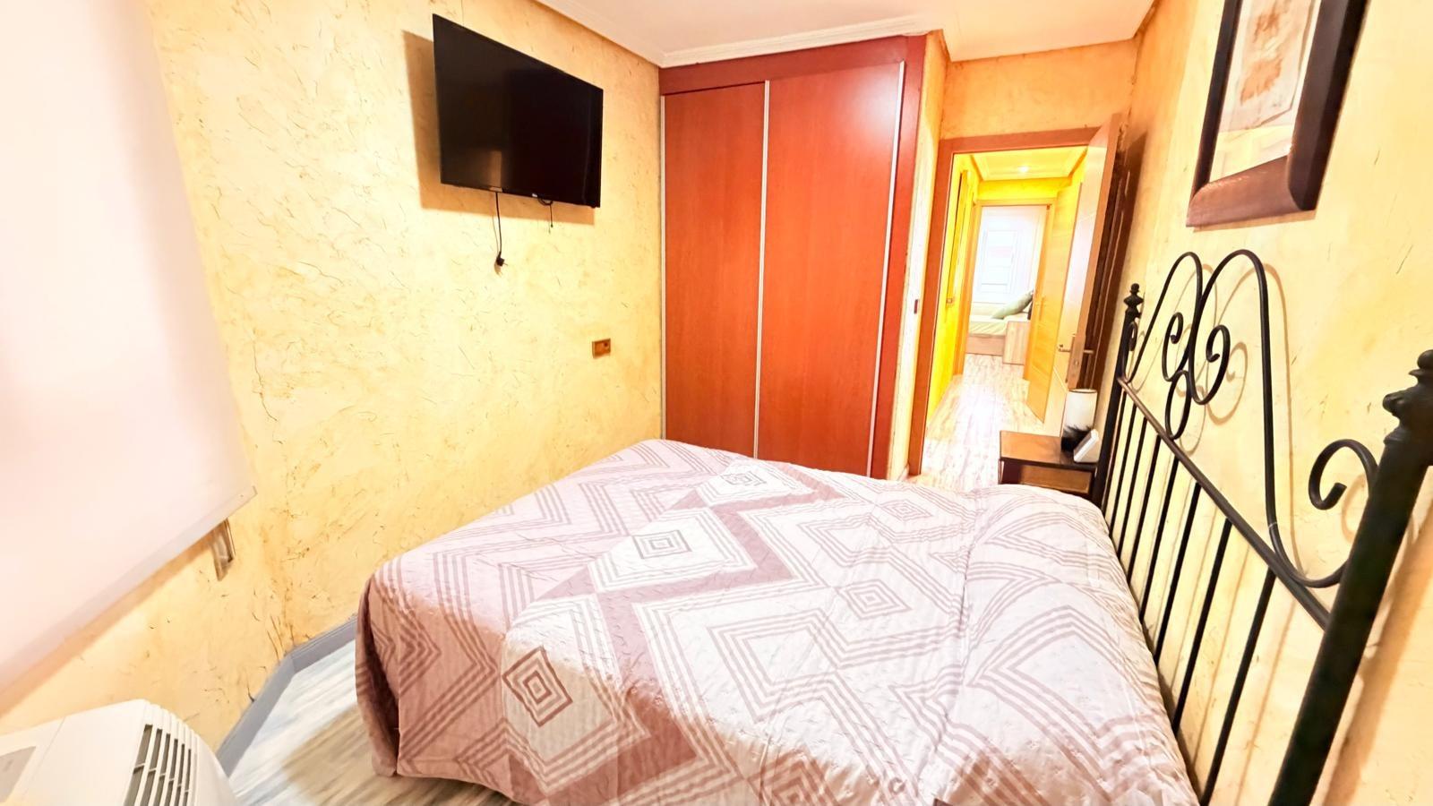 Appartamento a Torrevieja, Alicante, Spagna 3 camere da letto, 112 mq. N° 196993
