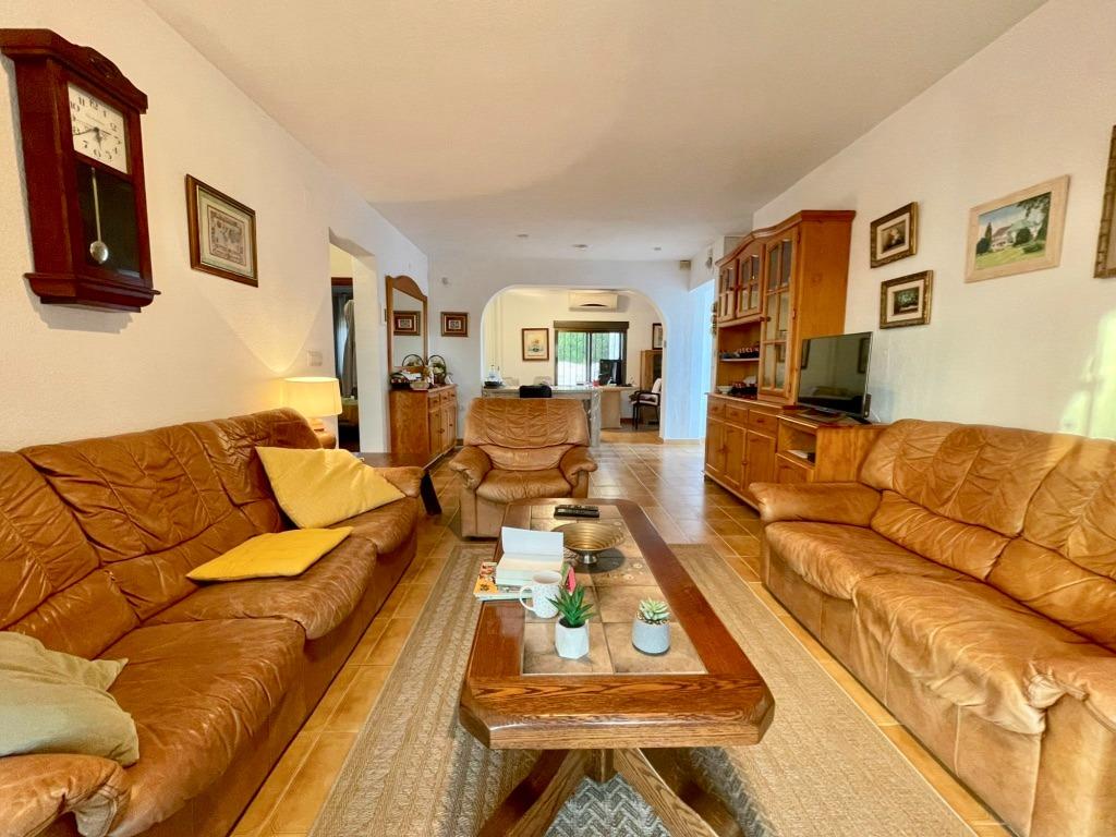 Villa in Benidorm, Alicante, Spain 3 bedrooms, 120 sq.m. No. 133263