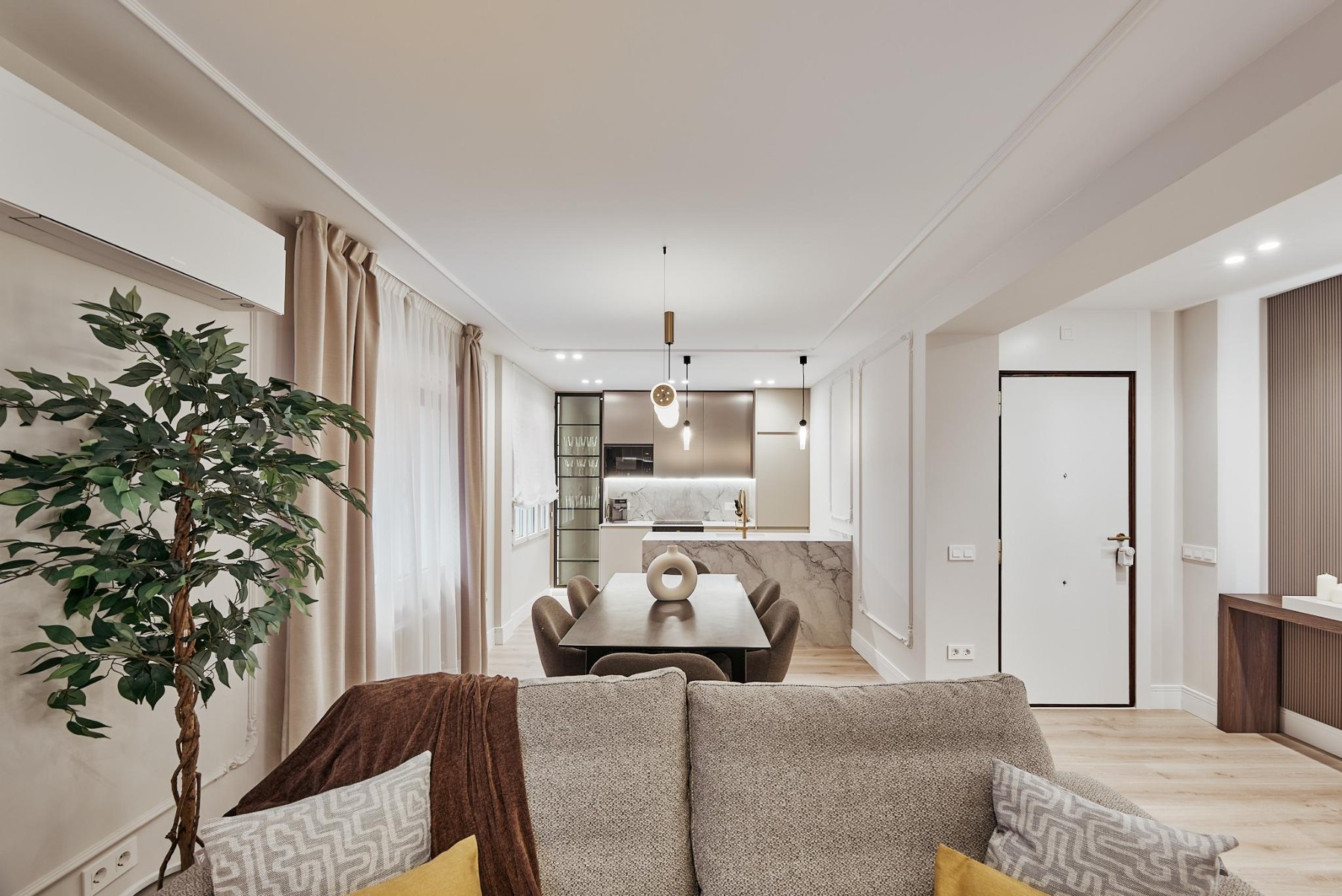 Apartment in Madrid, Spain 3 bedrooms, 122 sq.m. No. 180088