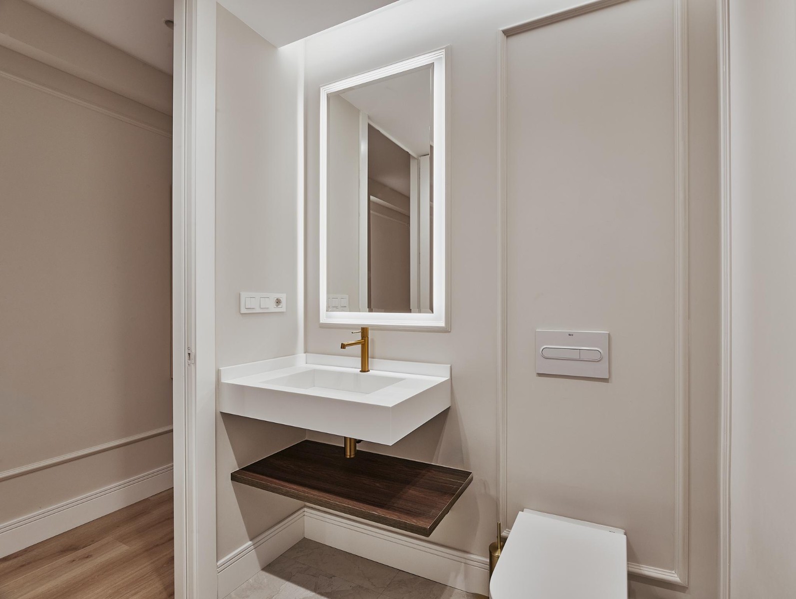 Apartment in Madrid, Spain 3 bedrooms, 122 sq.m. No. 180088
