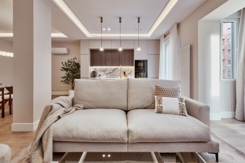 Apartament w Madrid, Hiszpania 3 sypialnie, 134 mkw. nr 180089