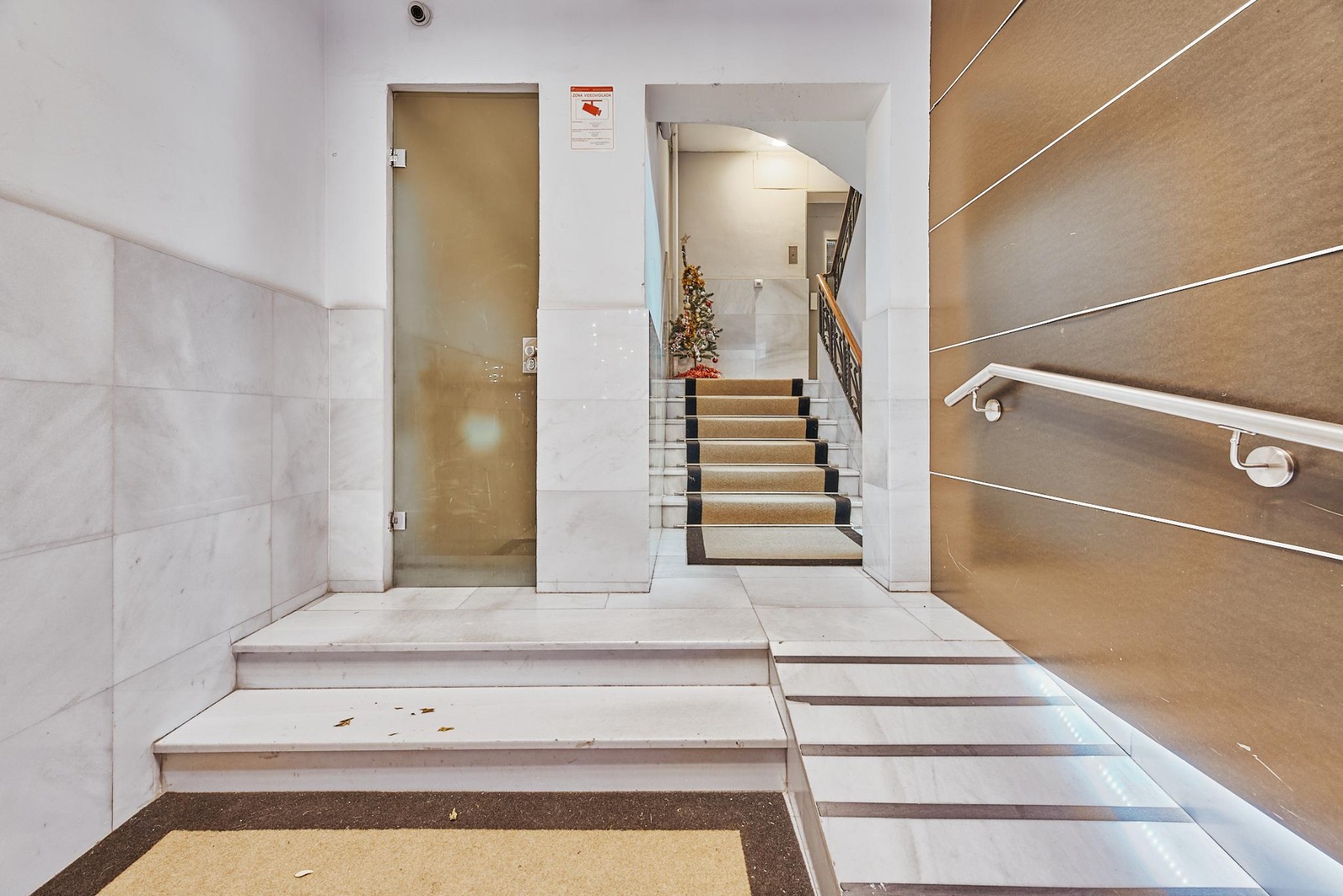 Apartment à Madrid, Espagne 3 chambres, 134 m2 No. 180089