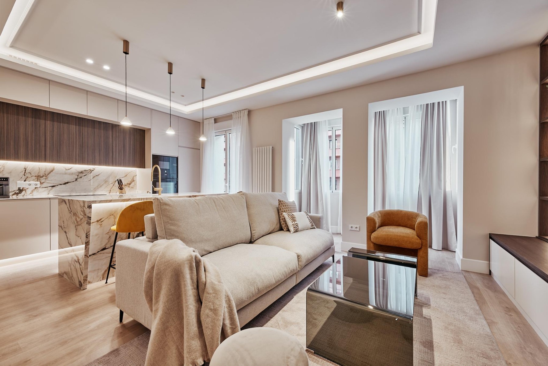 Apartment à Madrid, Espagne 3 chambres, 134 m2 No. 180089