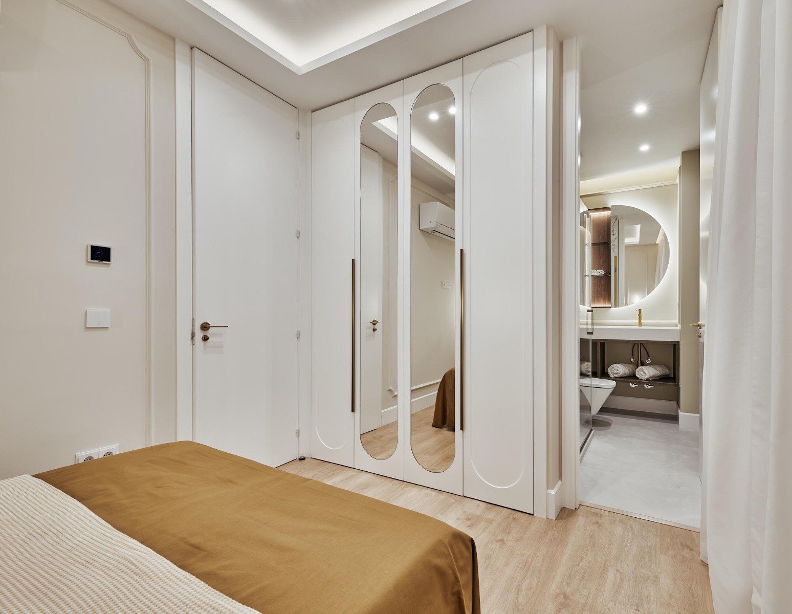 Apartment à Madrid, Espagne 3 chambres, 134 m2 No. 180089