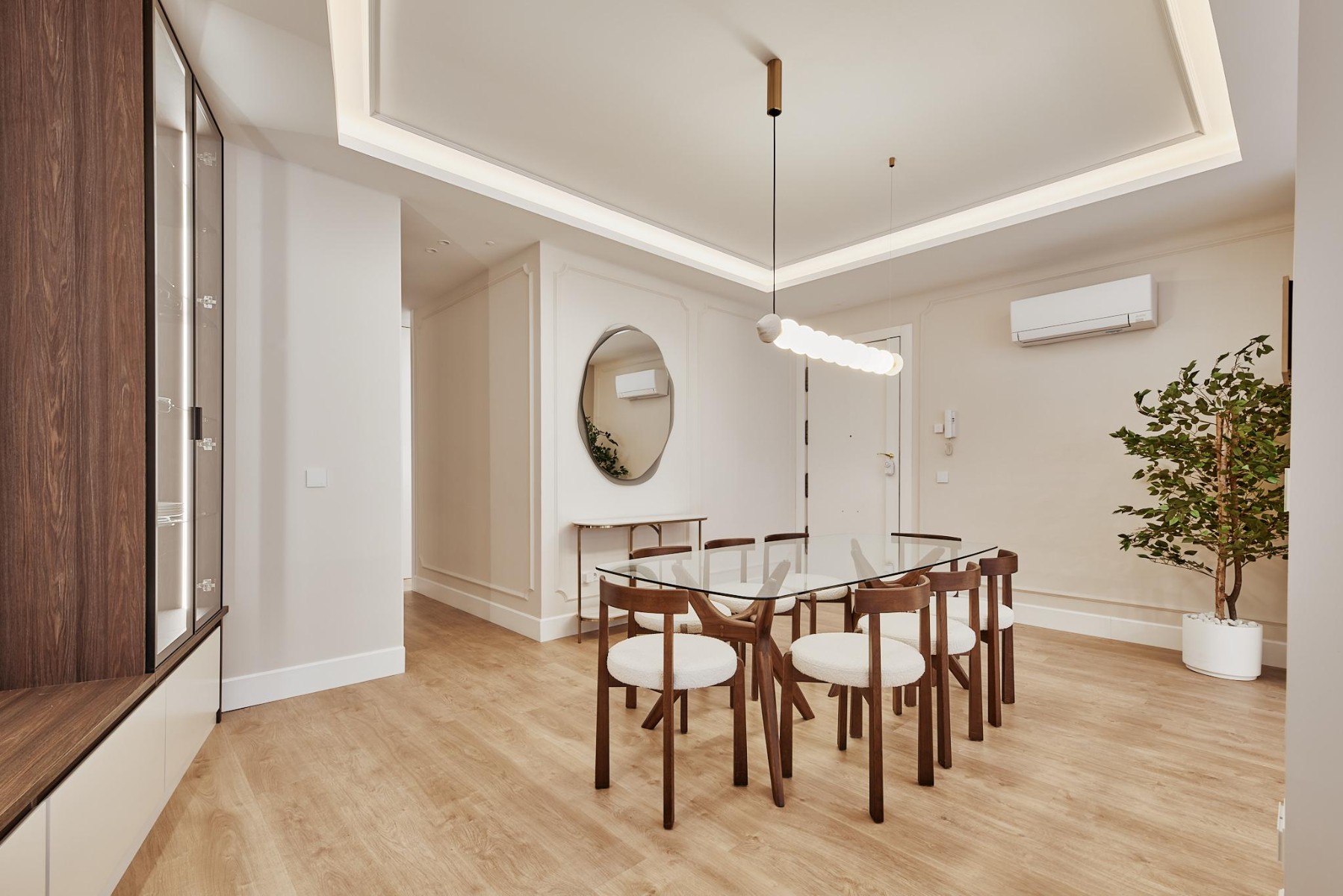 Apartment à Madrid, Espagne 3 chambres, 134 m2 No. 180089