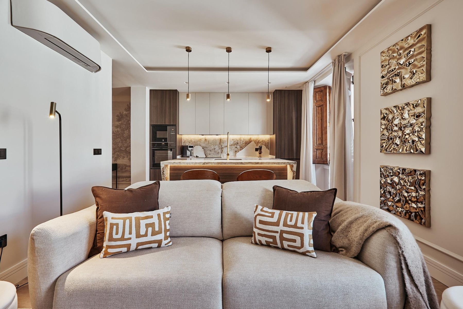 Apartment in Madrid, Spain 3 bedrooms, 122 sq.m. No. 180091