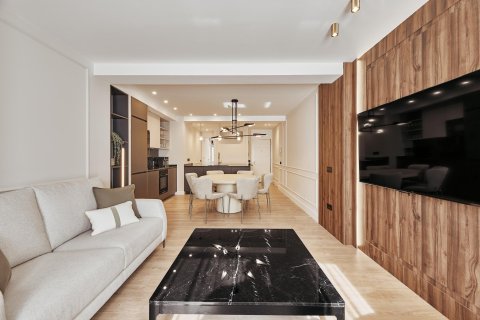 Appartamento a Madrid, Spagna 3 camere da letto, 112 mq. N° 180087