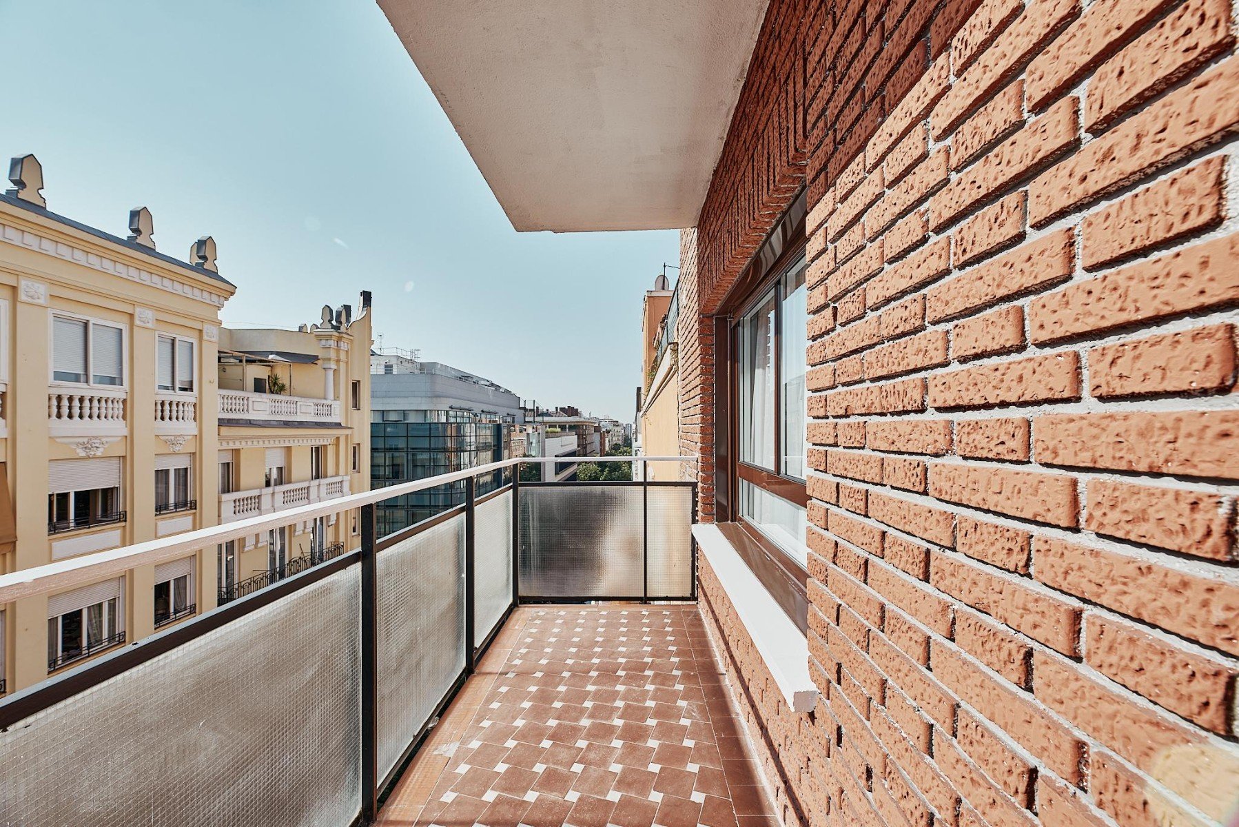 Apartment in Madrid, Spain 3 bedrooms, 112 sq.m. No. 180087