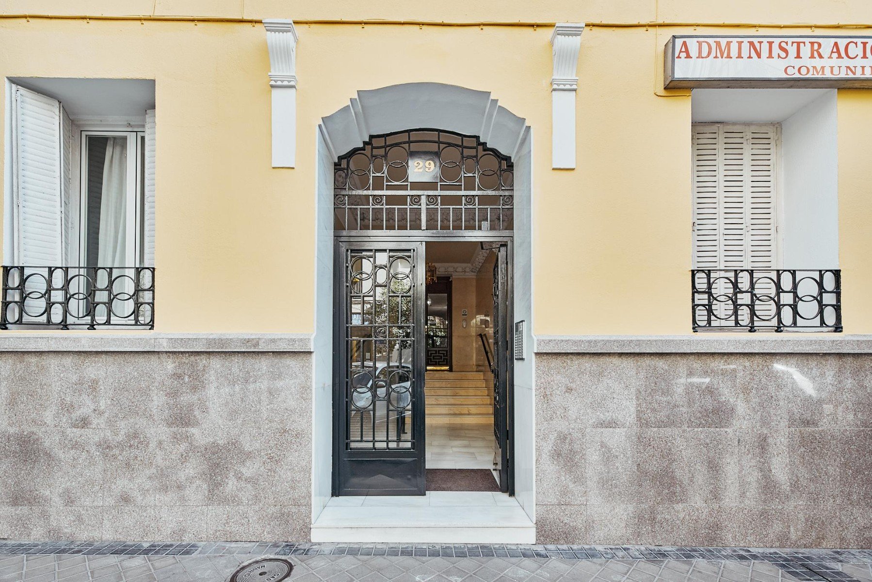 Apartamento en Madrid, España 2 dormitorios, 81 m2 No. 180090