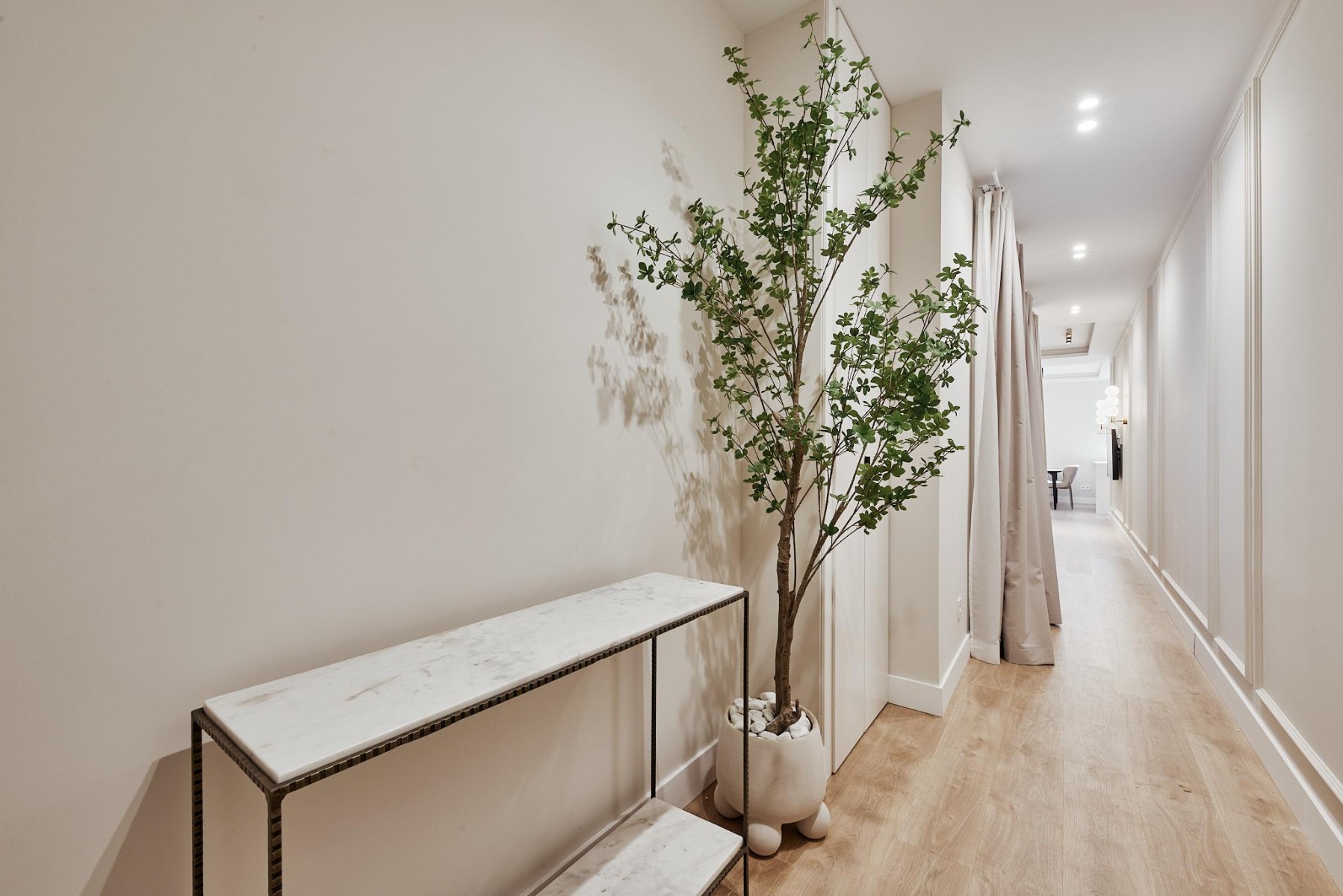 Apartamento en Madrid, España 2 dormitorios, 81 m2 No. 180090