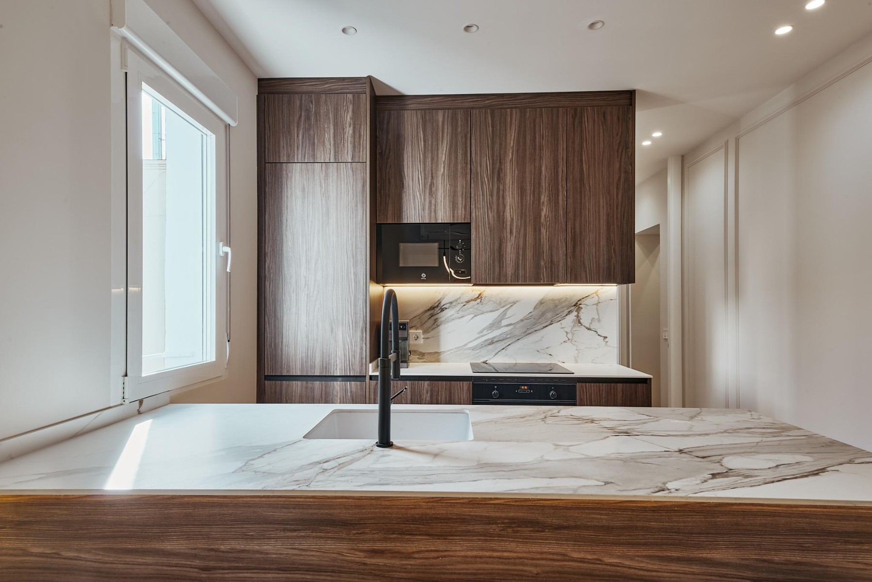 Apartamento en Madrid, España 2 dormitorios, 81 m2 No. 180090