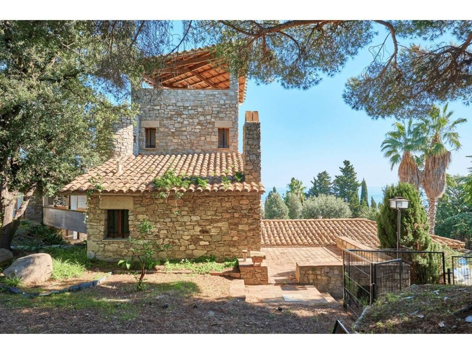 Dom w Barcelona, Hiszpania 6 sypialni, 578 mkw. nr 177835
