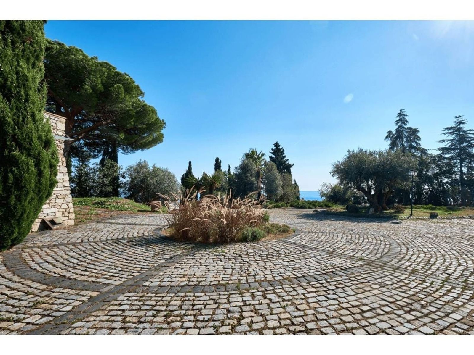 Dom w Barcelona, Hiszpania 6 sypialni, 578 mkw. nr 177835