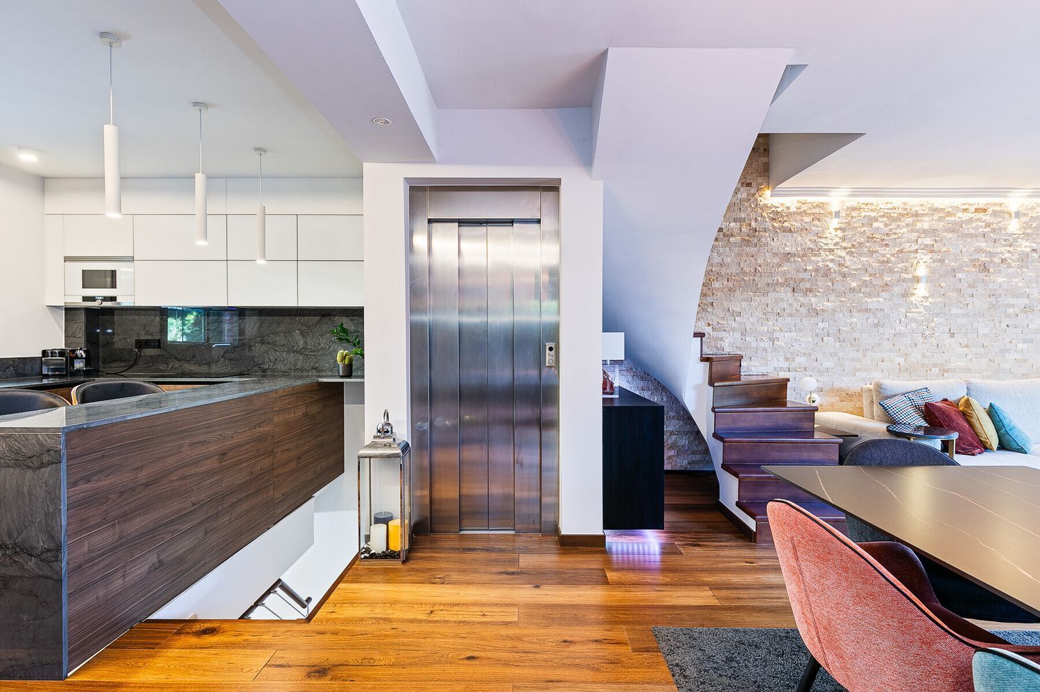 House à Sitges, Barcelona, Espagne 5 chambres, 309 m2 No. 177839