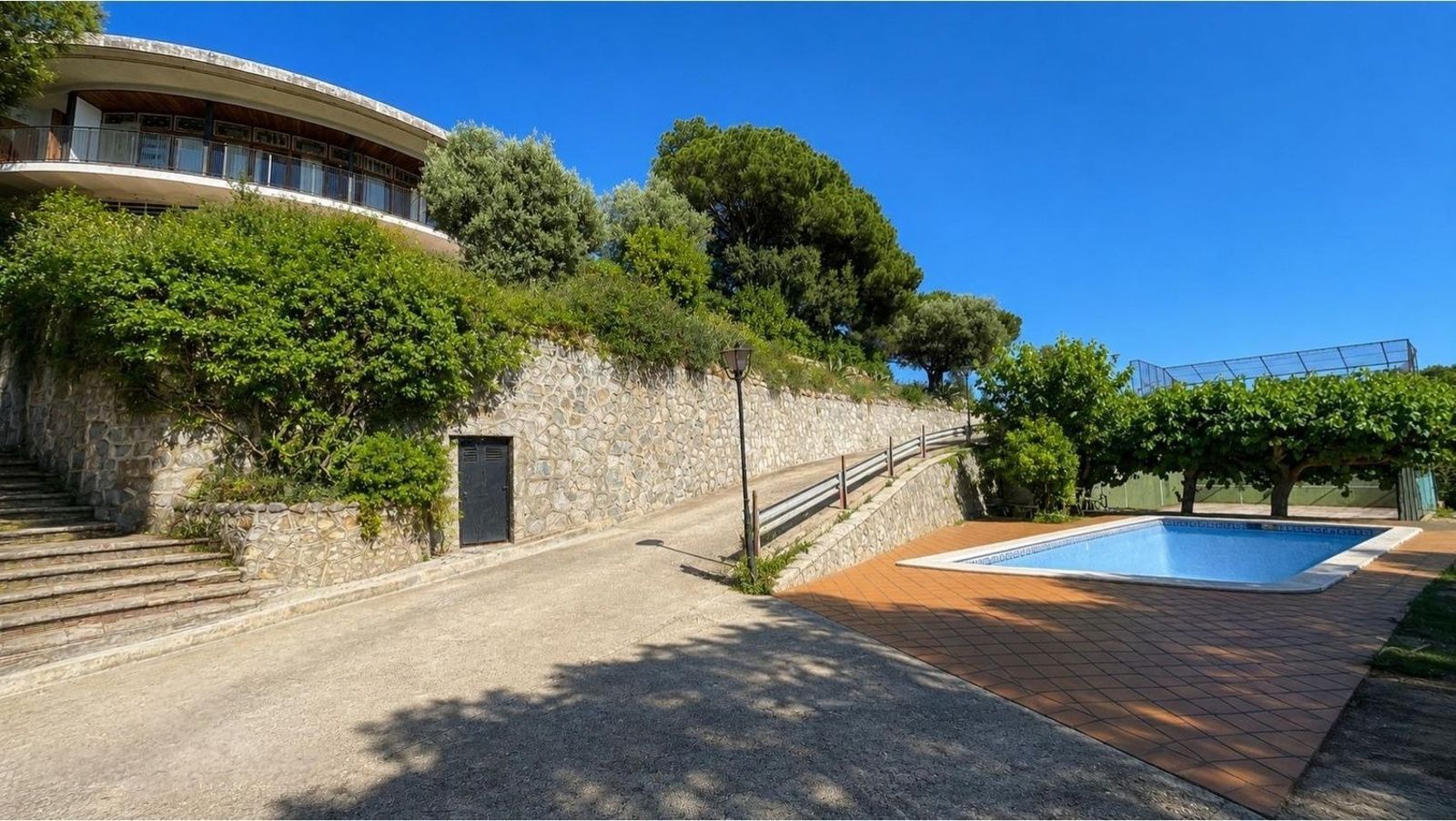 House à Barcelona, Espagne 5 chambres, 558 m2 No. 177834