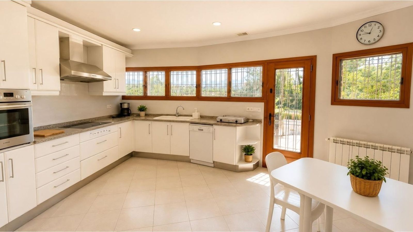 House à Barcelona, Espagne 5 chambres, 558 m2 No. 177834