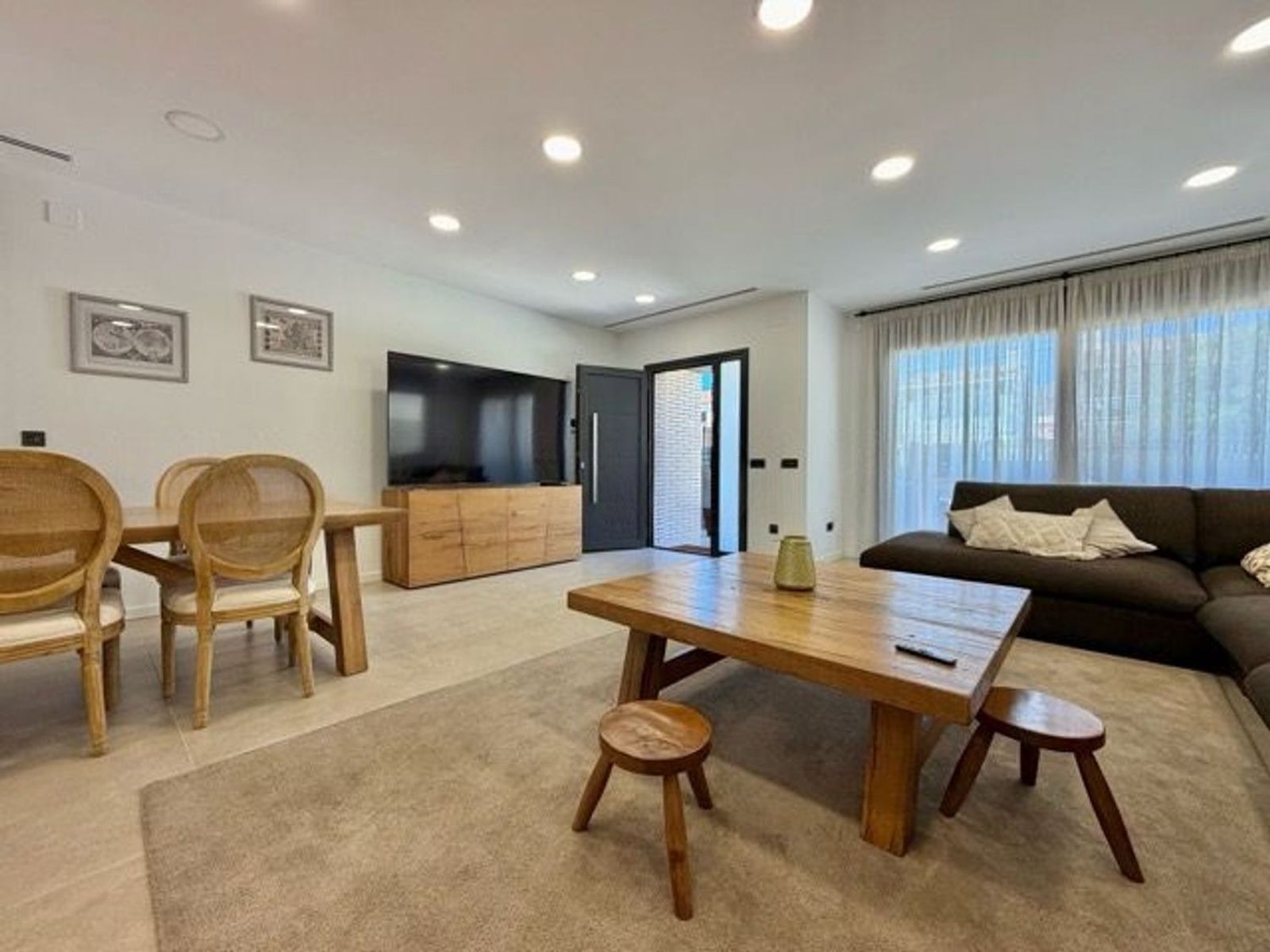 House en Espagne 4 chambres, 325 m2 No. 177838