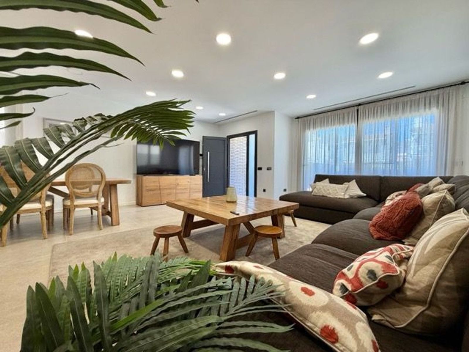 House en Espagne 4 chambres, 325 m2 No. 177838