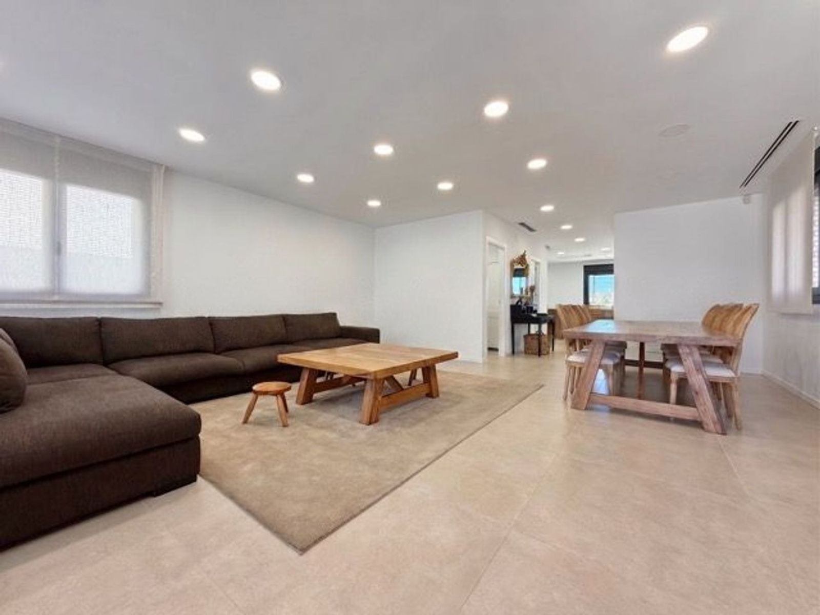 House en Espagne 4 chambres, 325 m2 No. 177838