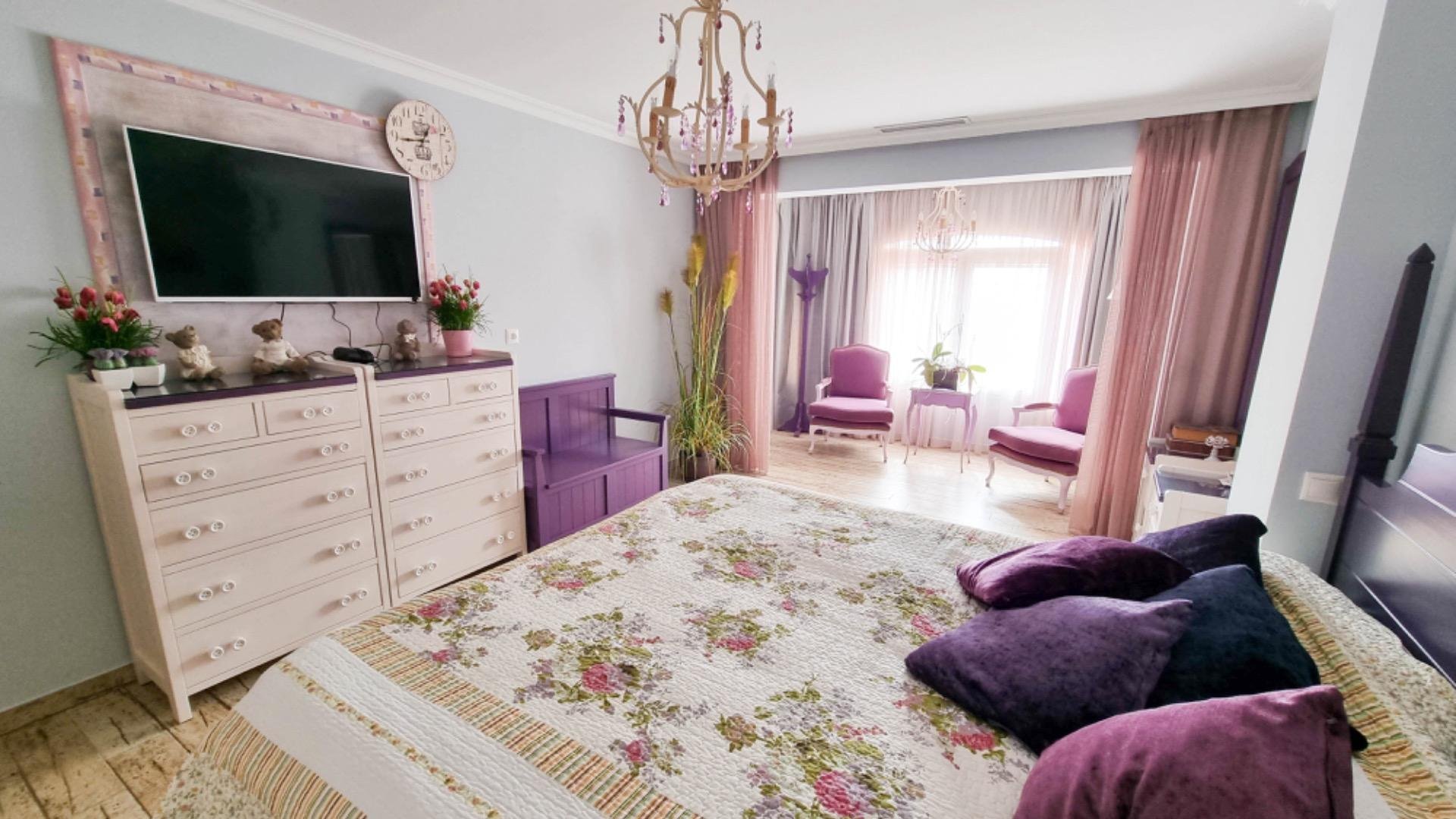 Villa in Moraira, Alicante, Spain 6 bedrooms, 380 sq.m. No. 165291