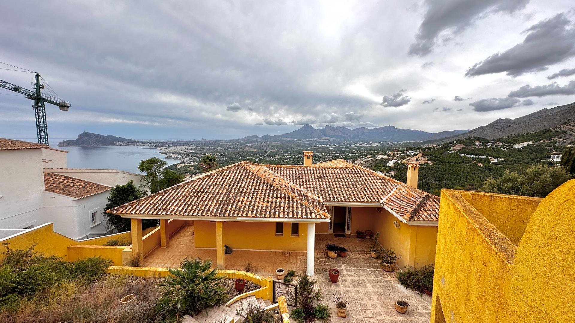 Villa i Zona Altea Hills, Alicante, Spanien 5 sovrum, 452 kvm. Nr. 165286