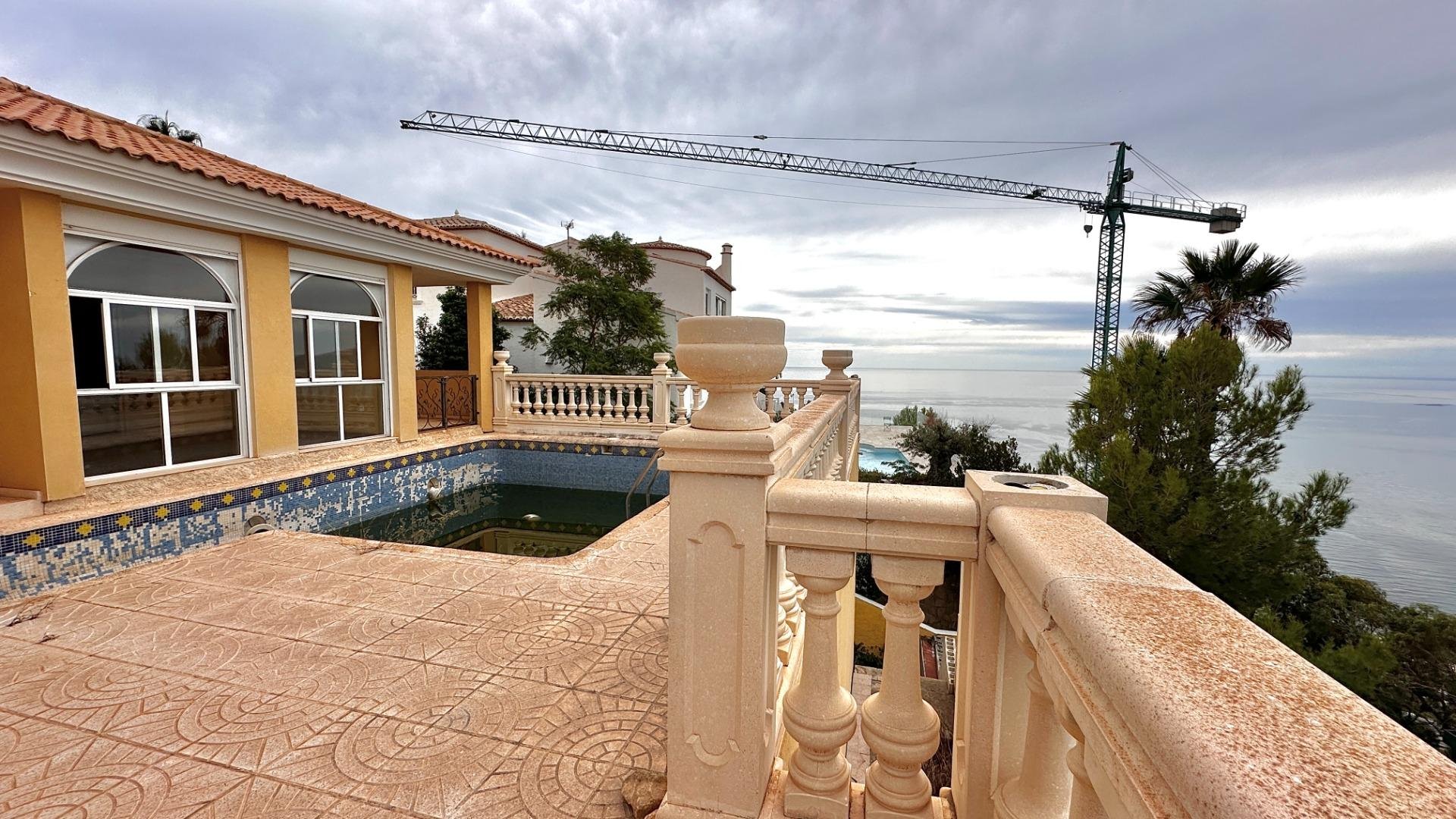 Villa i Zona Altea Hills, Alicante, Spanien 5 sovrum, 452 kvm. Nr. 165286